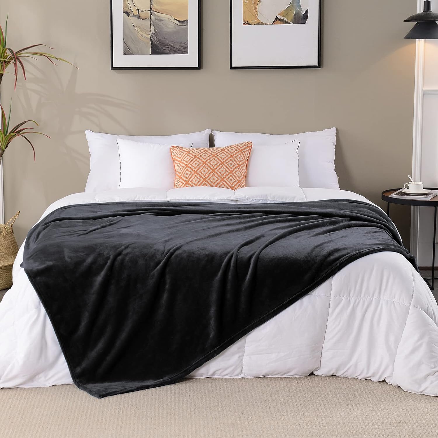 SOCHOW Manta de franela de forro polar, para todas las estaciones, ligera, súper suave y acogedora para cama o sofá, gris oscuro, 50 x 60 pulgadas