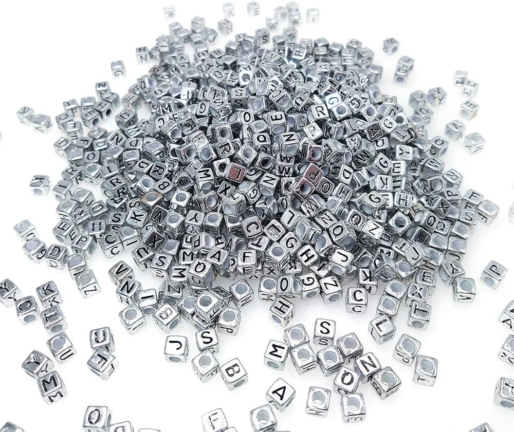 800 cuentas de letras acrílicas con forma de cubo plateado de 0.236 x 0.236 pulgadas, formas mixtas de plástico, cuentas sueltas de bricolaje para
