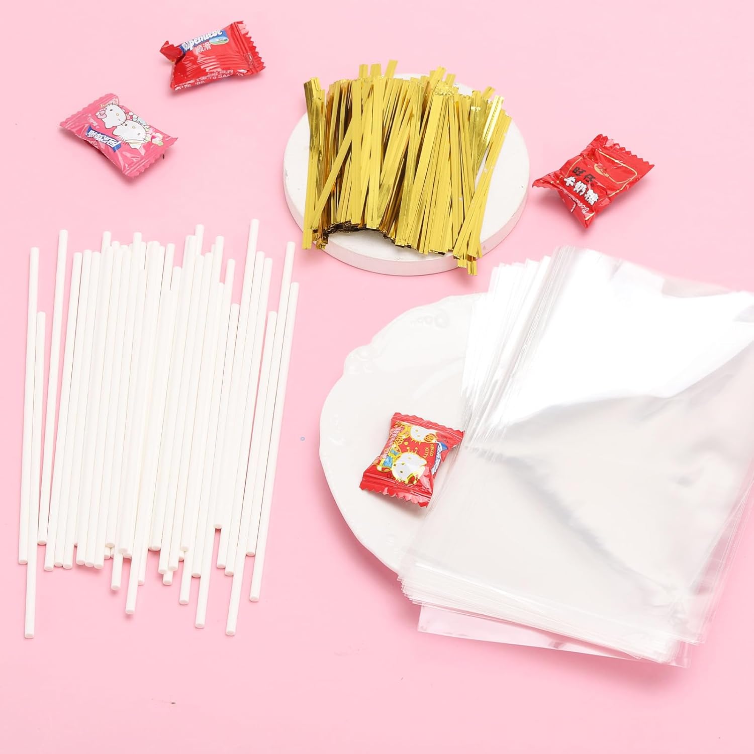 Juego de 600 palitos y envoltorios para tartas, incluye palitos de papel de 6 pulgadas, bolsas transparentes de 4 x 6 pulgadas y lazos dorados,