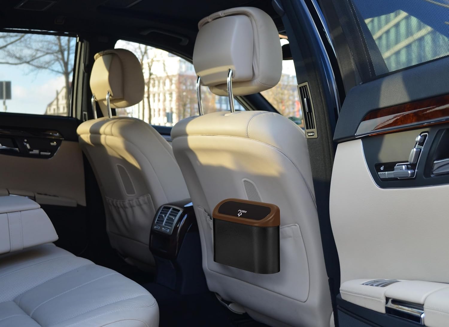 Ginsco Mini cubo de basura para automóvil con tapa, cubo de basura de plástico ABS pequeño, accesorios de automóvil para interior, bonito cubo de