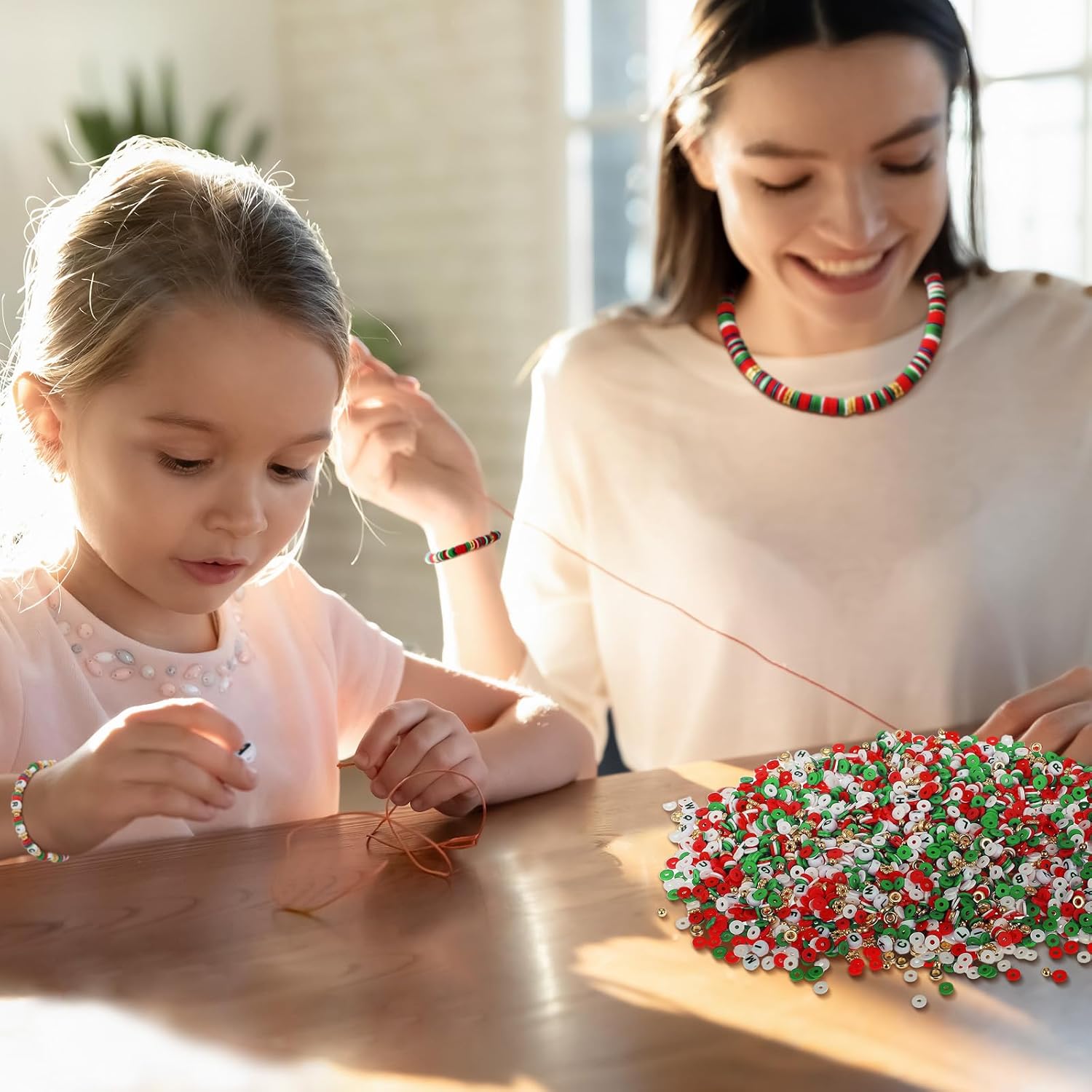 Zonon 3700 cuentas de arcilla para Navidad de Halloween con cuentas giratorias, cuentas de arcilla Heishi de Navidad con cuentas de letras