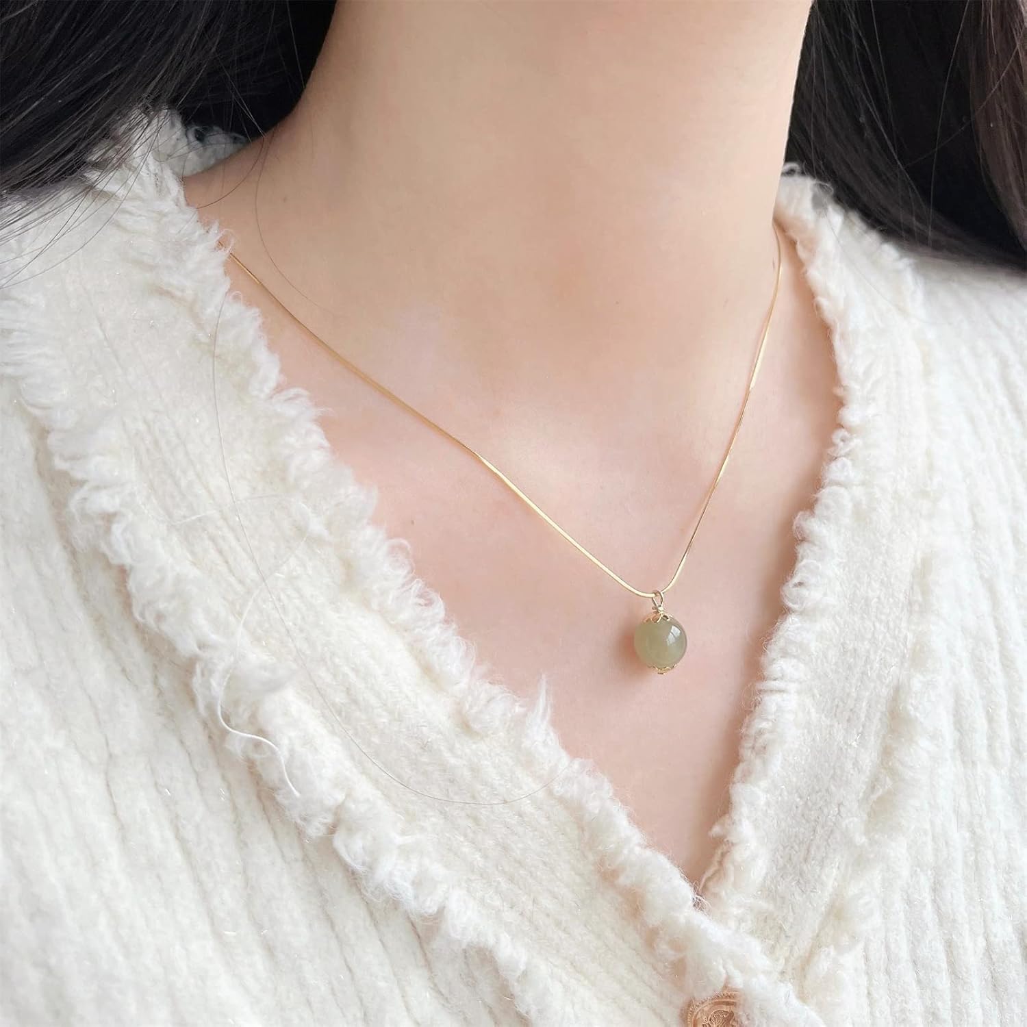 FOOIND Real Natural Hetian Jade Necklace for Women Girl, Handmade Crystal Pearl Green Jade Necklace Choker Pendant as Gift for Friends, Mother,