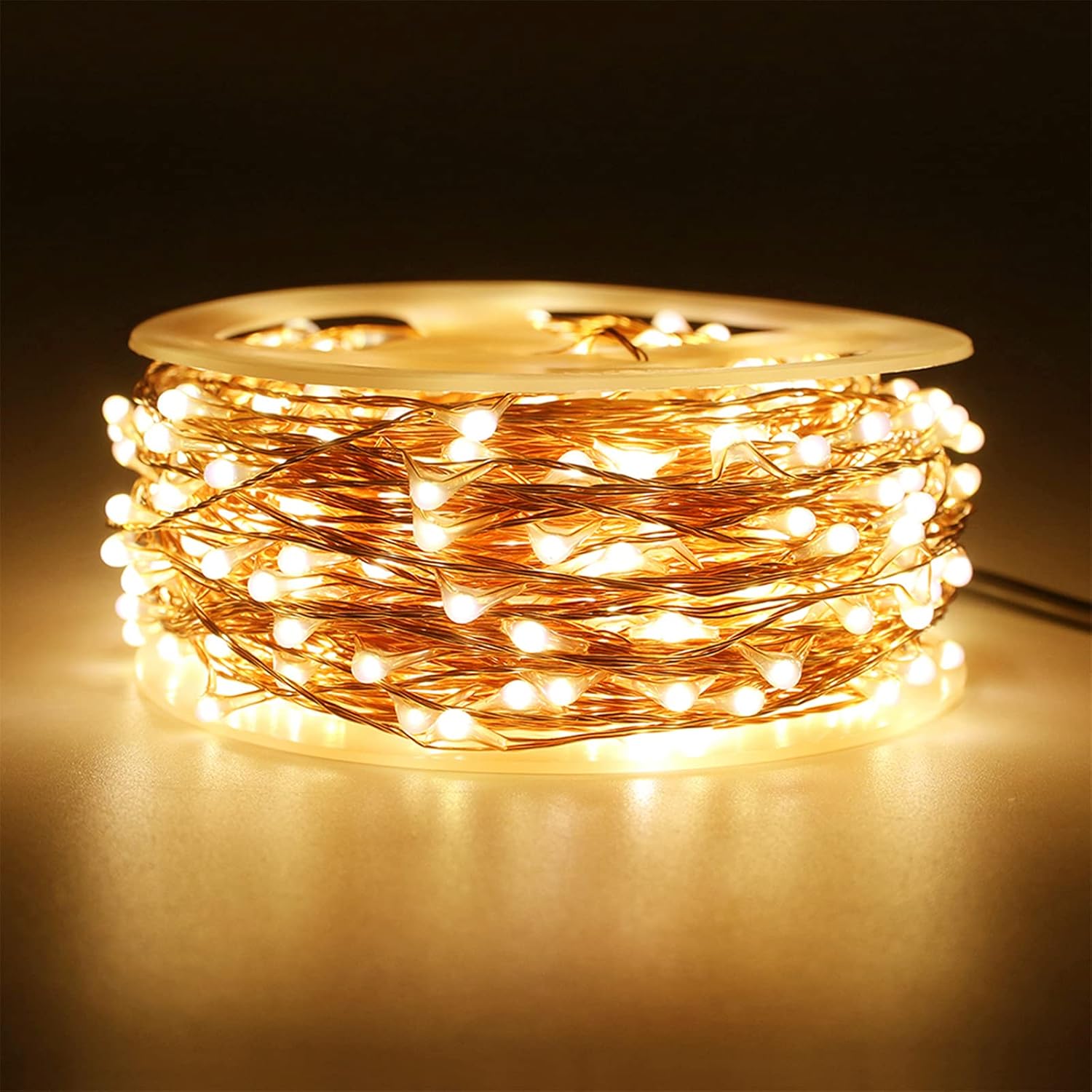 RUICHEN Guirnalda de luces regulables enchufables de 99 pies, 300 luces LED de alambre de cobre parpadeantes con control remoto, blanco cálido