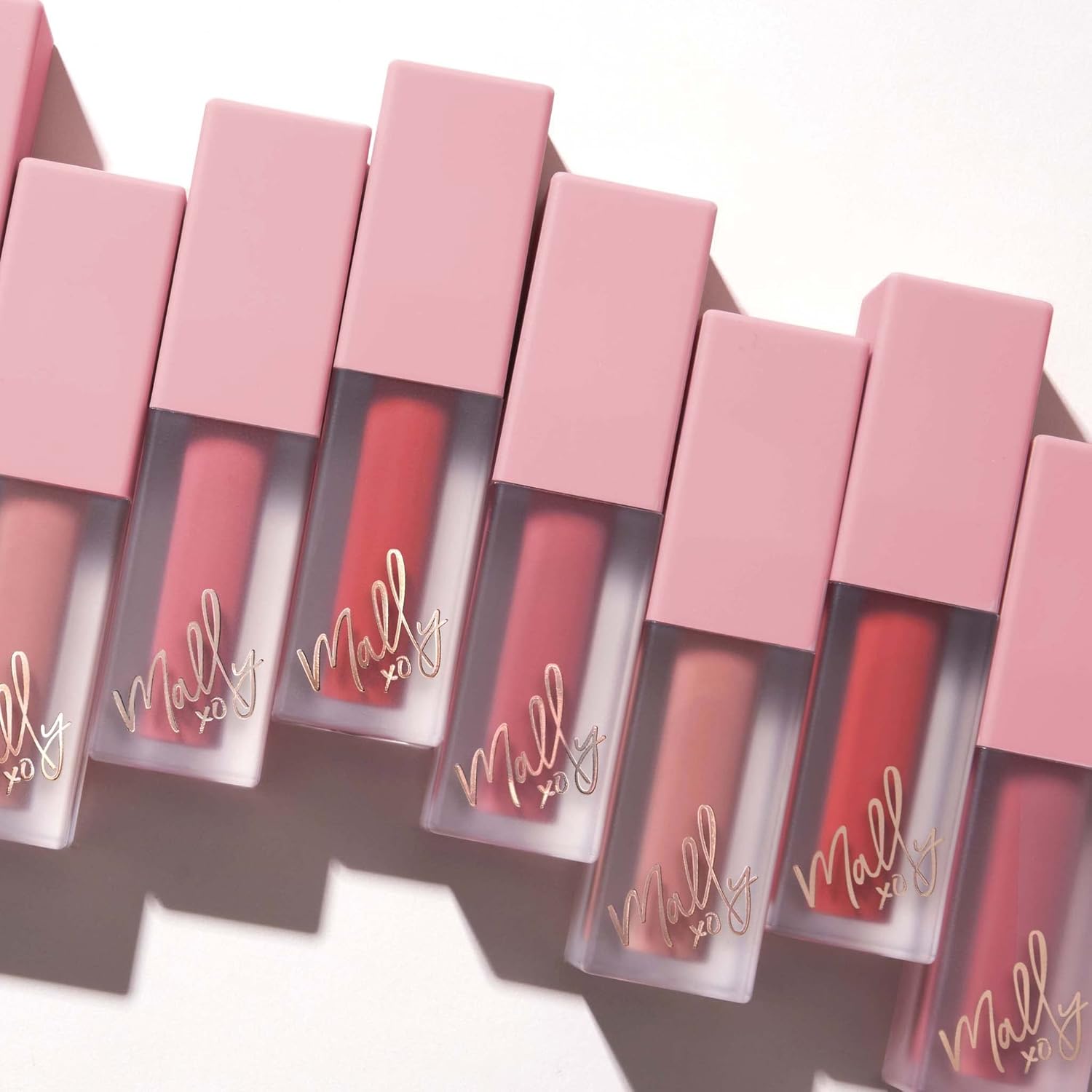 Mally Beauty Liquid Luxury Matte – Berry – Color de labios líquido mate de larga duración – Fórmula no seca