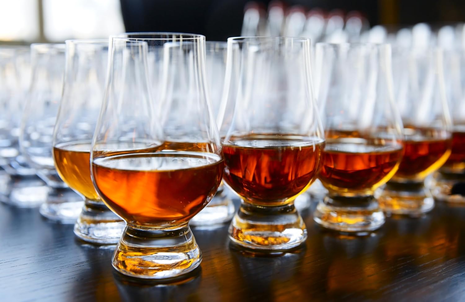 GLENCAIRN Vaso de whisky en cartón de regalo con tapas de degustación, juego de dos