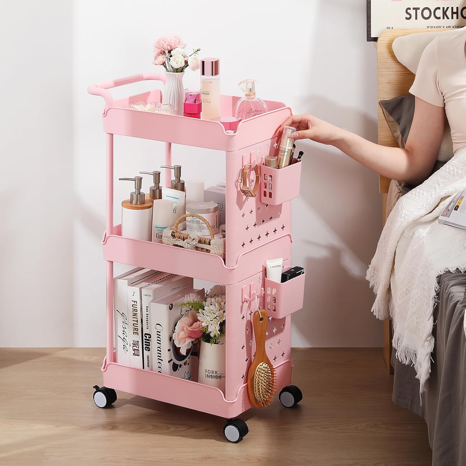 TOOLF Carrito de almacenamiento rodante de 3 niveles, carrito de utilidad con ruedas con cubos y ganchos colgantes de tablero perforado, carrito de