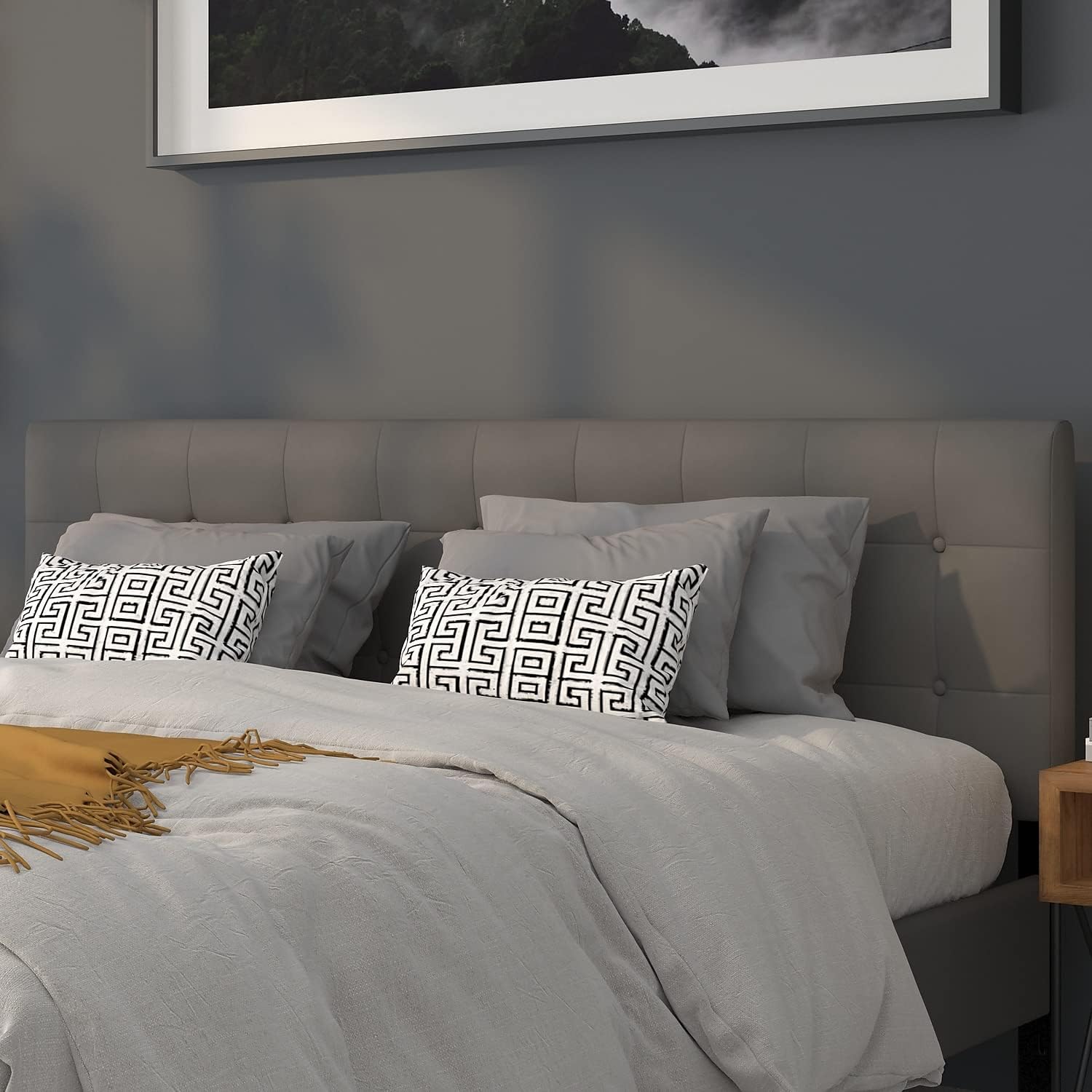 Flash Furniture Bedford – Cabecero de cama doble tapizado con ribete de uñas en tela beige