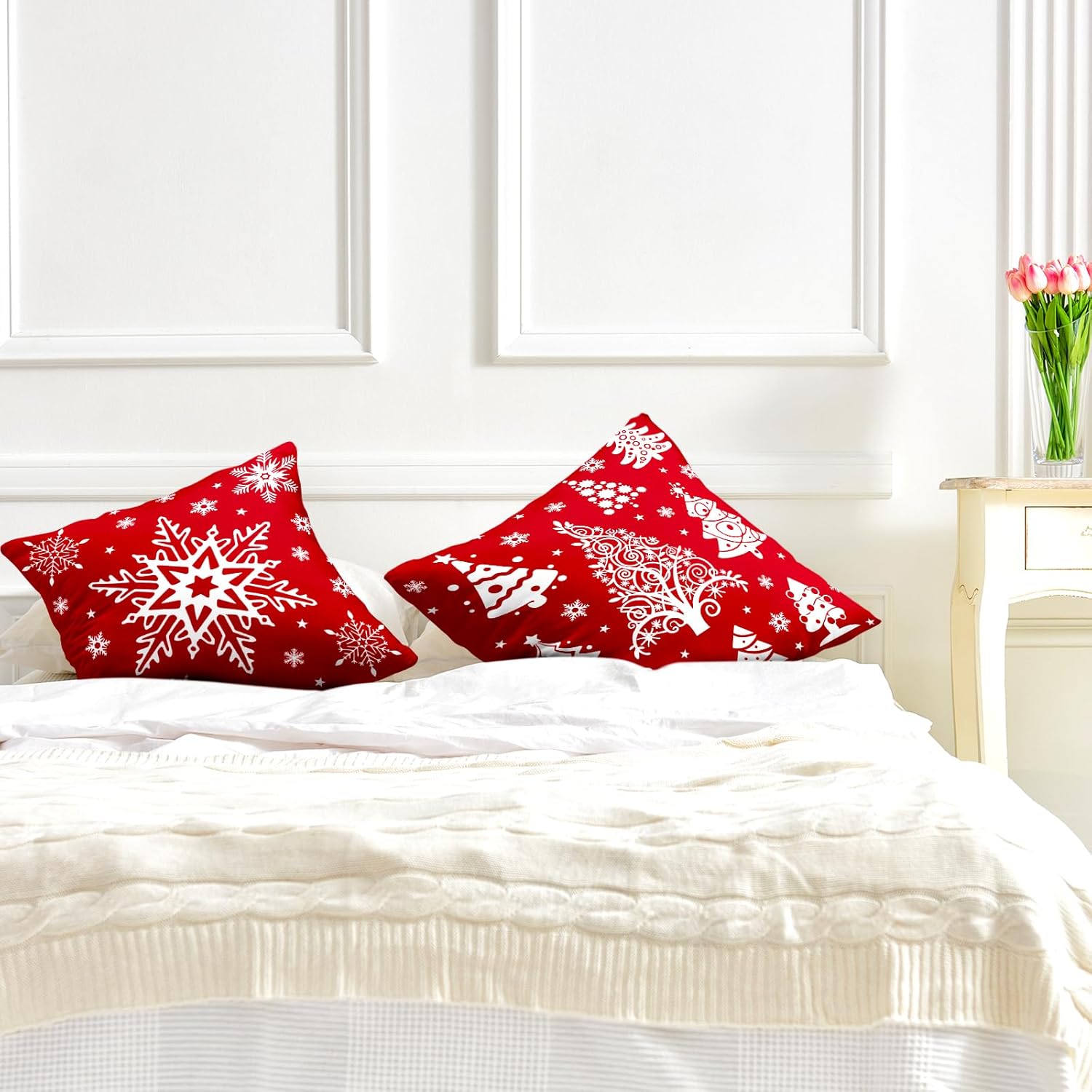 Kwlegh Juego de 2 fundas de almohada rojas de invierno de 18 x 18 pulgadas, juego de 2 almohadas de copos de nieve, fundas de almohada decorativas