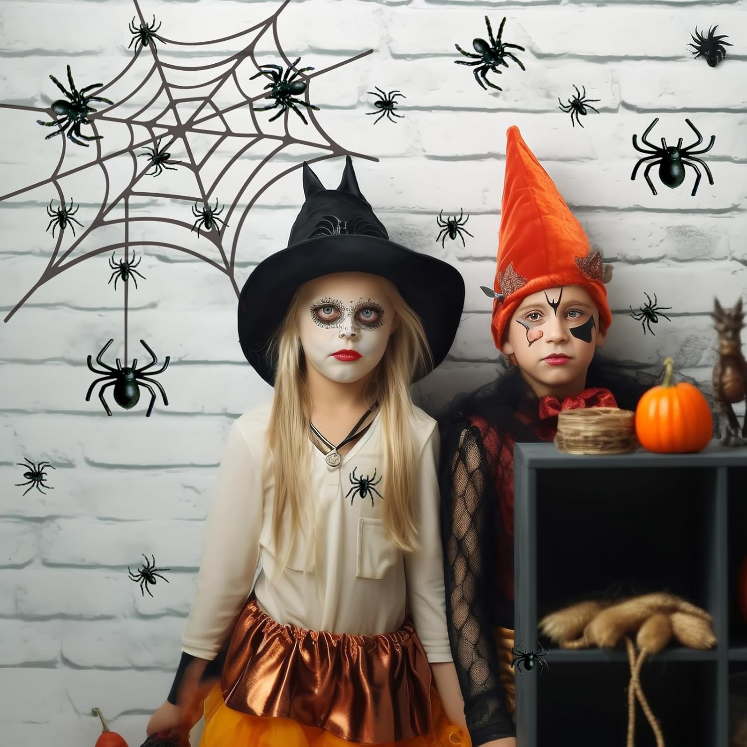 120 arañas de plástico para Halloween, 3 tamaños de arañas falsas de arañas falsas negras, juguetes de broma, accesorios de broma para decoración de