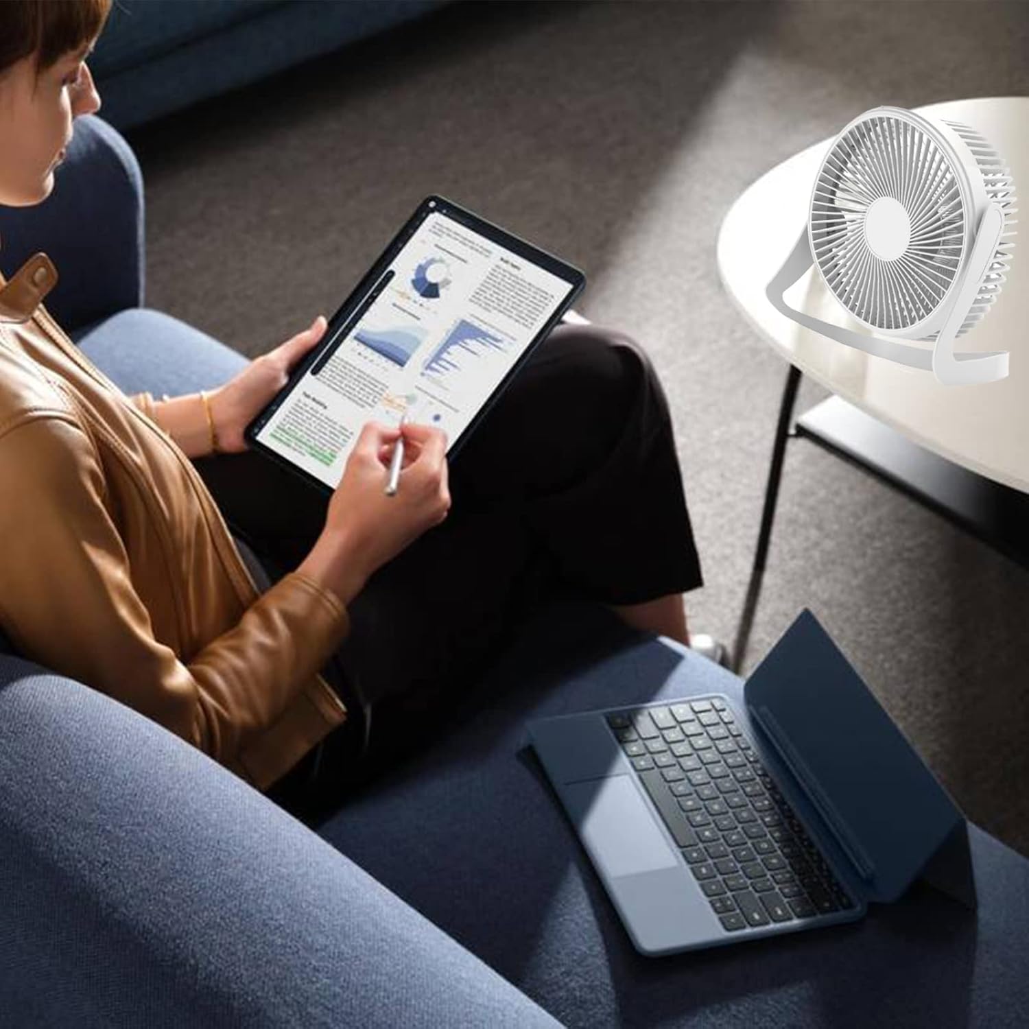 Ventilador pequeño de 6 pulgadas, ventilador de escritorio USB de 2 velocidades, flujo de aire fuerte, funcionamiento silencioso, ventilador de piso