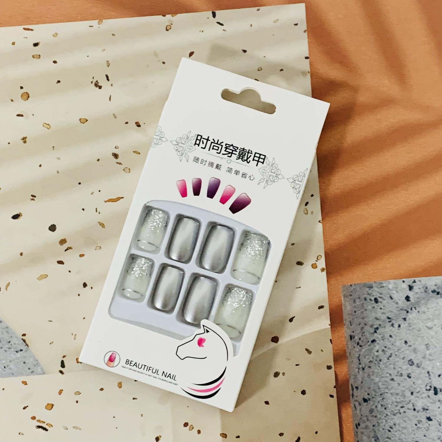24 uñas postizas cuadradas de color plateado brillante, de cobertura completa, con diseños de purpurina plateada, uñas postizas acrílicas con