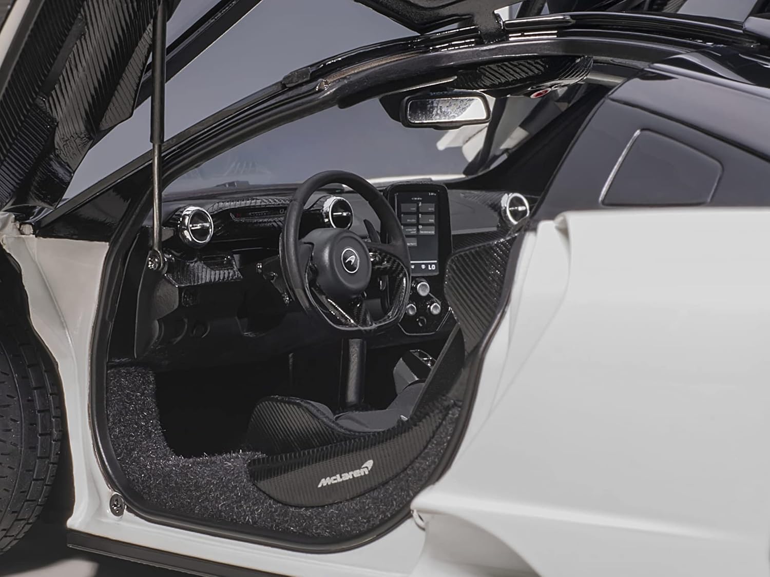 Auto Art Models McLaren Senna Vision Pure White and Black 118 Model Car by Autoart 76075