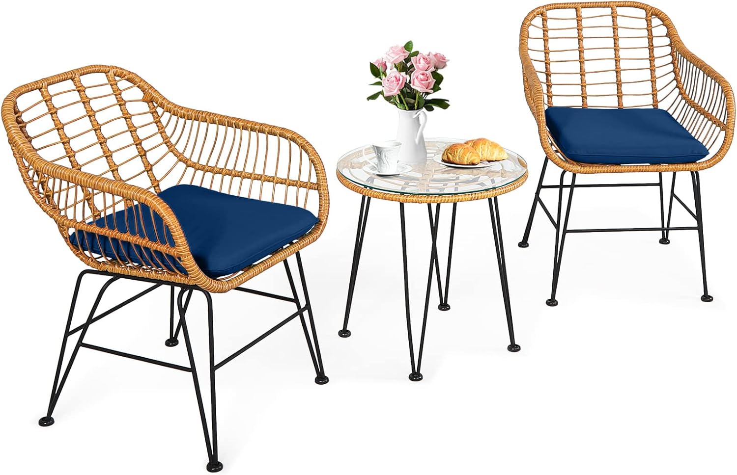Tangkula Juego de 3 piezas de patio bistró, juego de conversación de ratán con 2 sillones acolchados y mesa de centro redonda de cristal, juego de