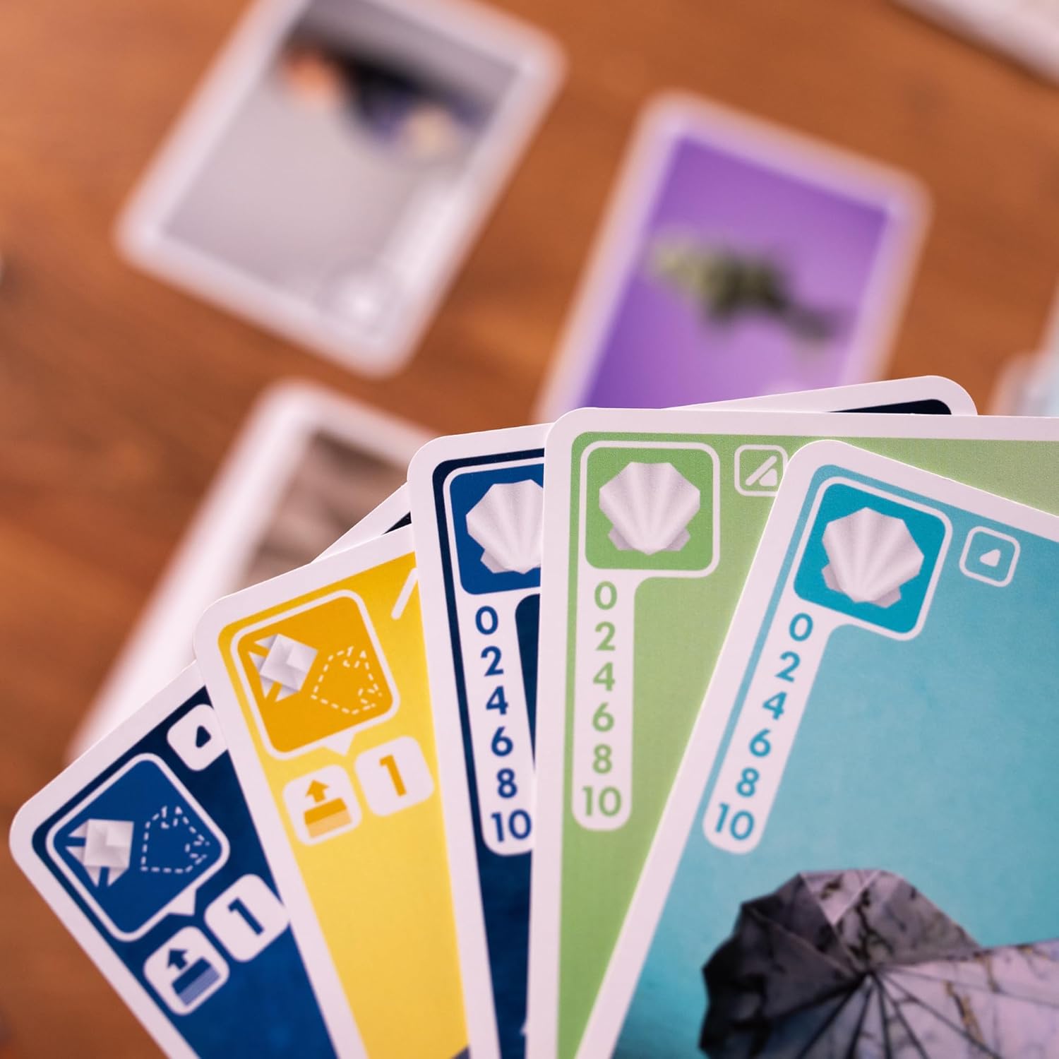 Pandasaurus Games Juego de cartas de sal marina y papel, juego de estrategia con temática oceánica, ritmo rápido y táctico, divertido juego familiar