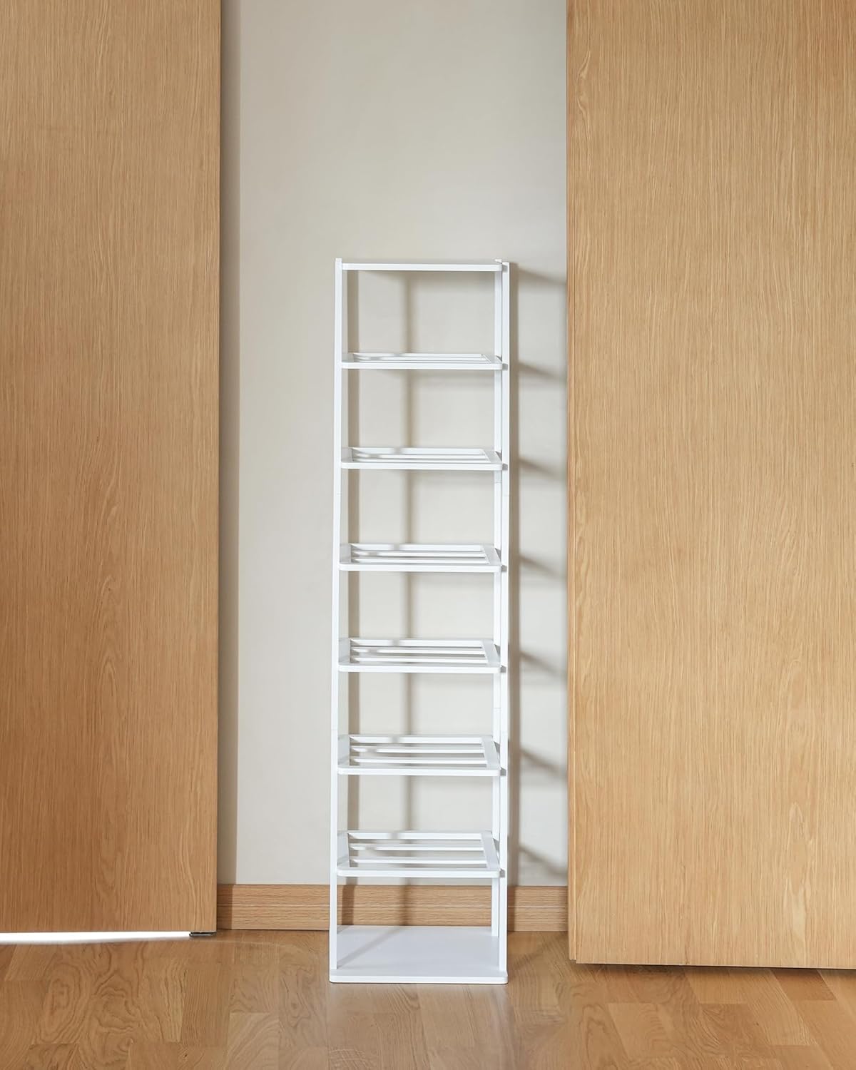 Zapatero vertical de bambú de 8 niveles, soporte de almacenamiento de zapatos independiente, torre de almacenamiento de zapatos que ahorra espacio
