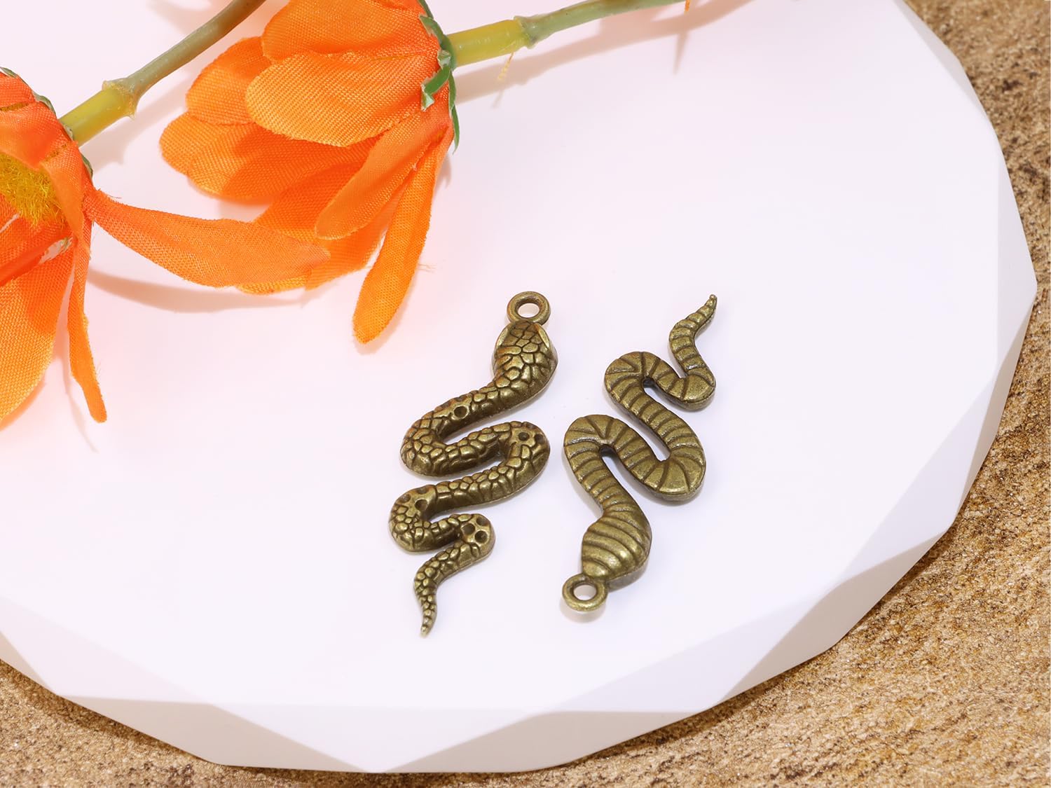 Dijes vintage en forma de serpiente para manualidades, collares, aretes, pulseras, colgantes, fabricación de joyas y decoración de Halloween, 20