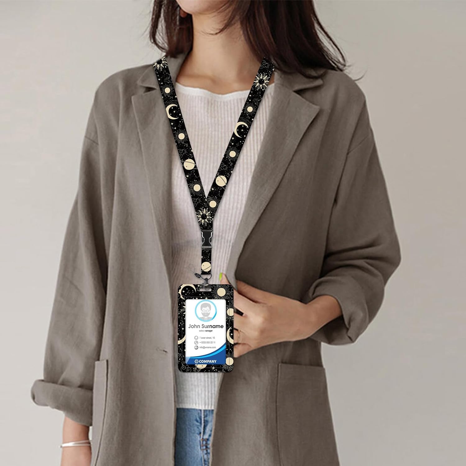 HAKUNEI Soporte para tarjeta de identificación con cordón y clip retráctil para carrete de insignia, luna, sol, tarjeta astrológica, etiqueta de