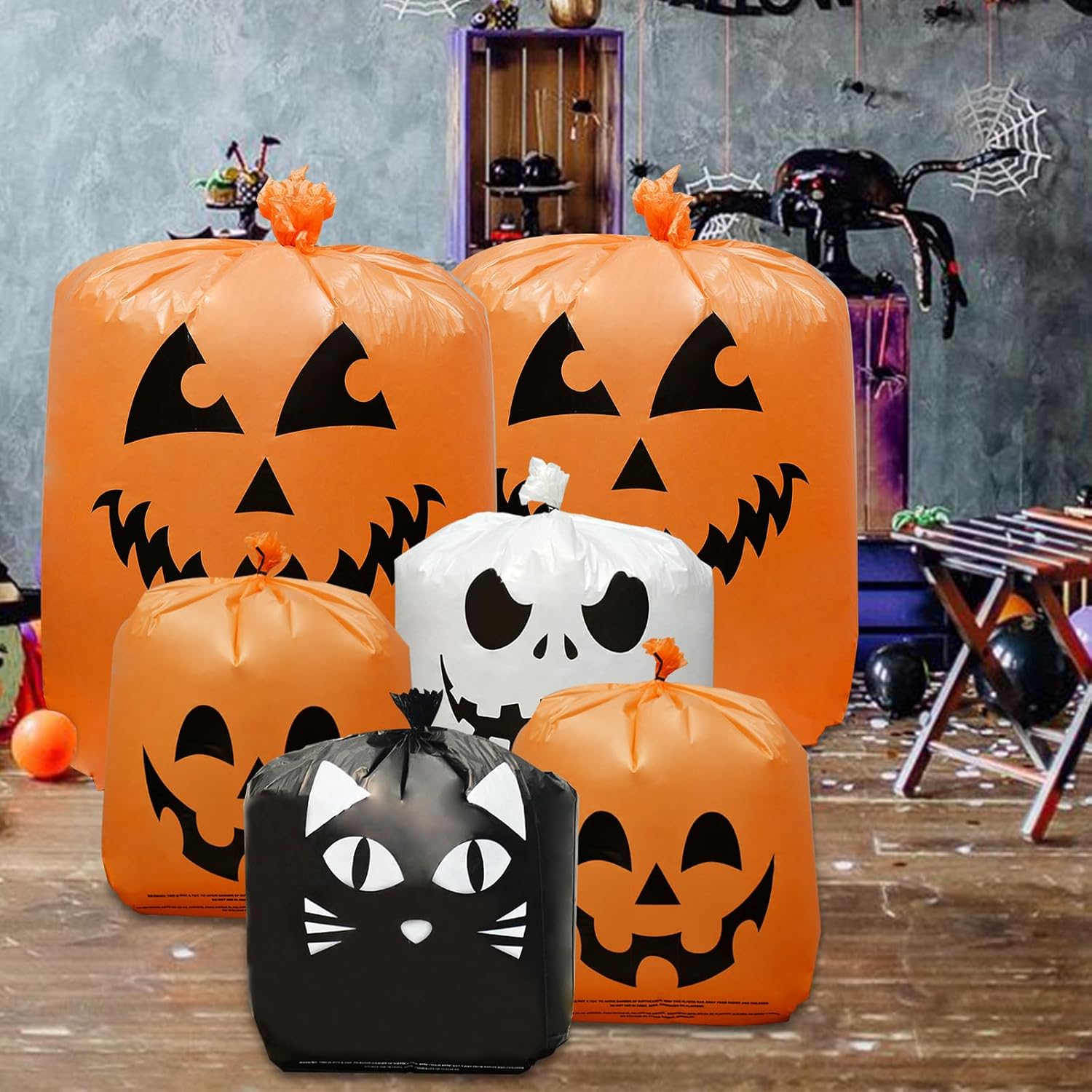 6 bolsas de calabaza de Halloween para césped, incluye 2 bolsas de 48 x 36 pulgadas de calabaza sonriente y 4 bolsas de basura de Halloween de 30 x