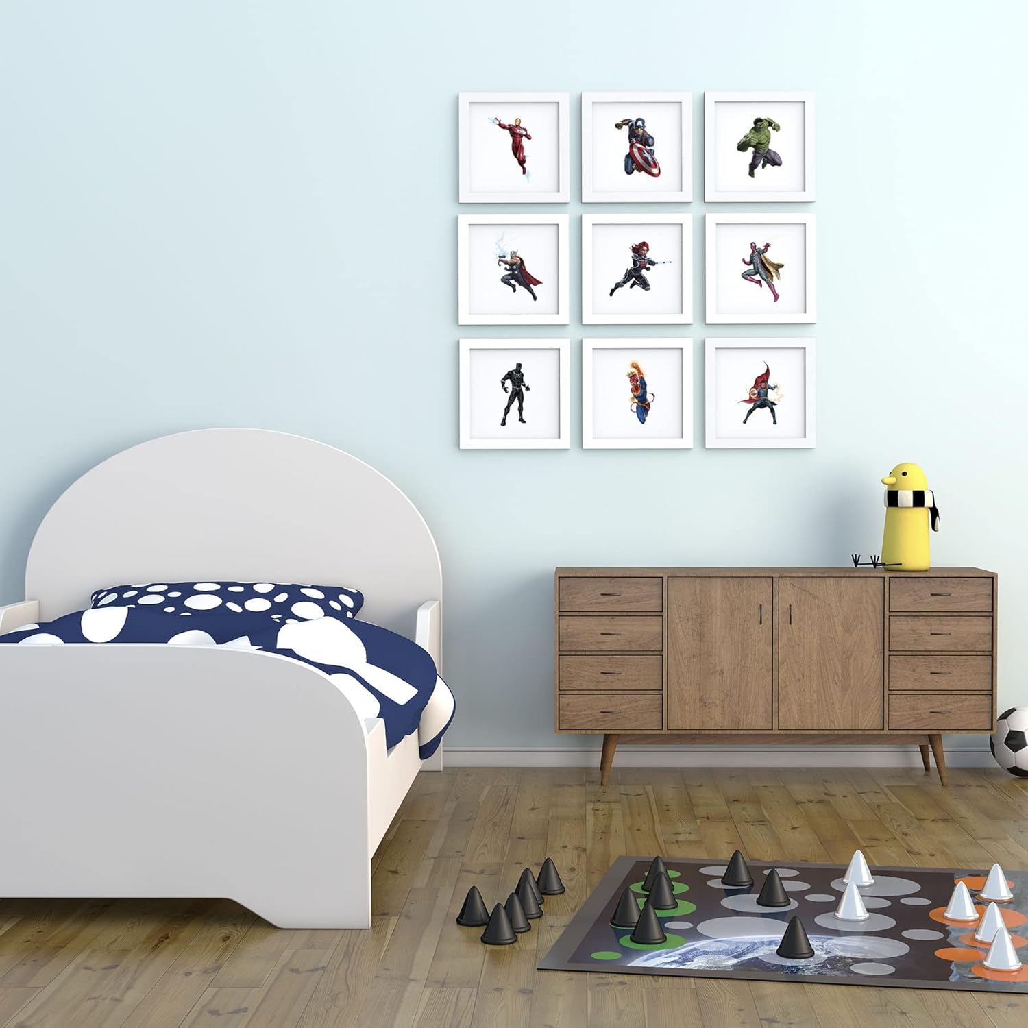 Trends International Gallery Pops Marvel Comics Avengers – Póster de pared de Capitana Marvel, 12 x 12 pulgadas, versión enmarcada en blanco