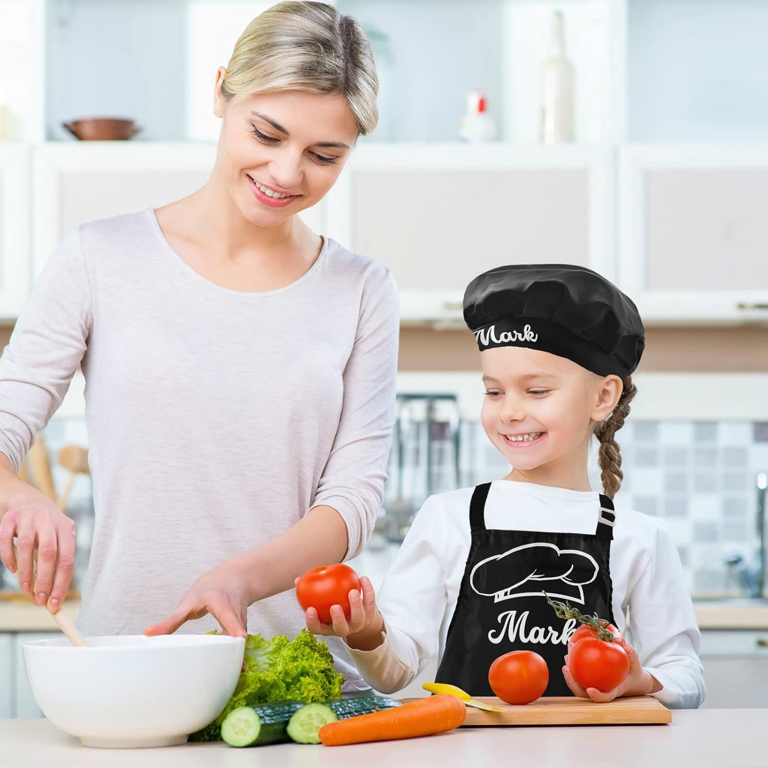 Sinestour Delantal y sombrero de chef para perros y niños, juego de 3 delantales de cocina con bolsillos para niña