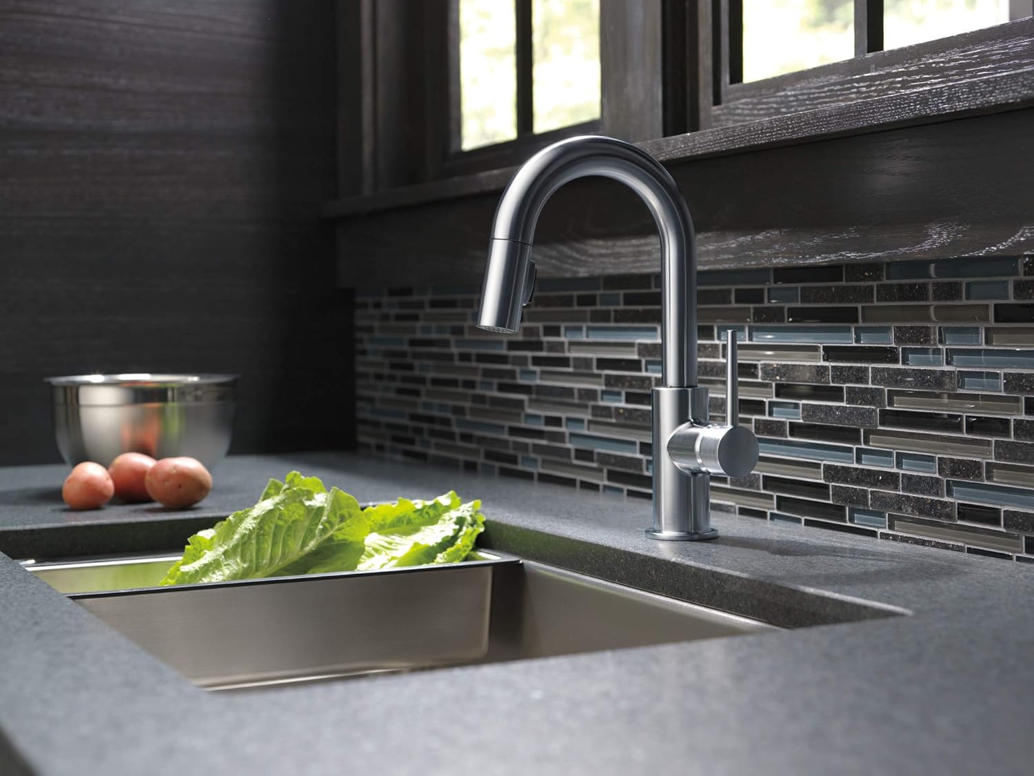 Delta Faucet Trinsic – Grifo de barra de níquel cepillado, grifo de fregadero de barra de un solo orificio, grifos de barra húmeda con rociador