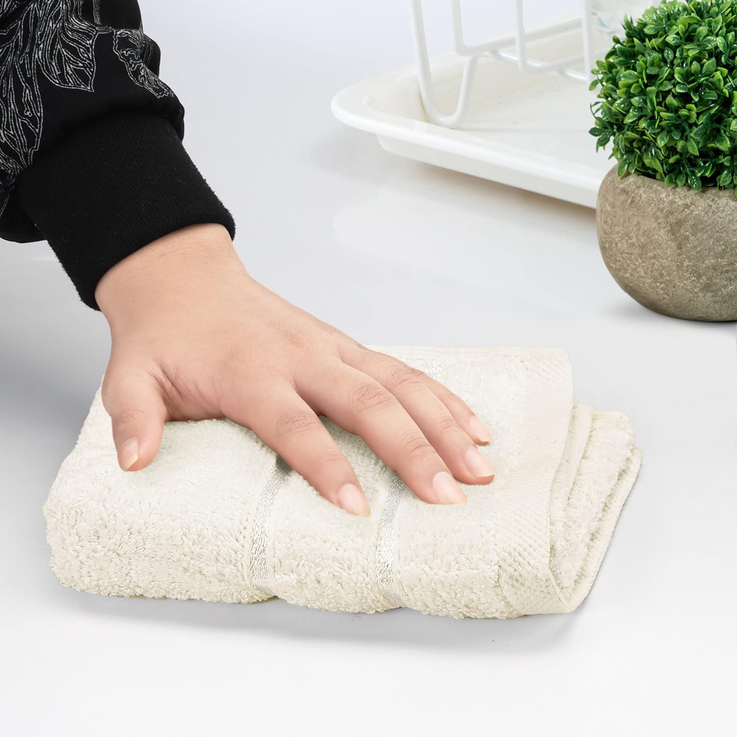 Utopia Towels – Juego de 12 paños de viscosa de lujo (12 x 12 pulgadas), 100% algodón hilado en anillo, altamente absorbentes y suaves al tacto,