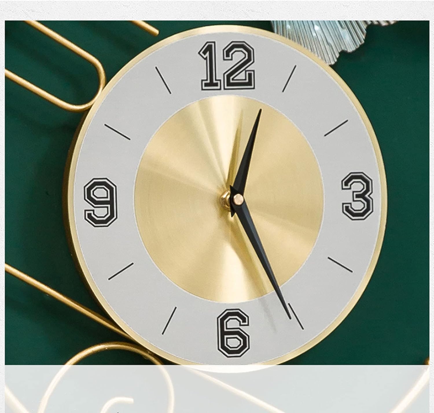 Wall Clock Modern Art Clock Large Metal Clock for Living Room, Modern Ginkgo Leaf Style 3D Art Decorative Gold Quartz Round Shape Silent Movement