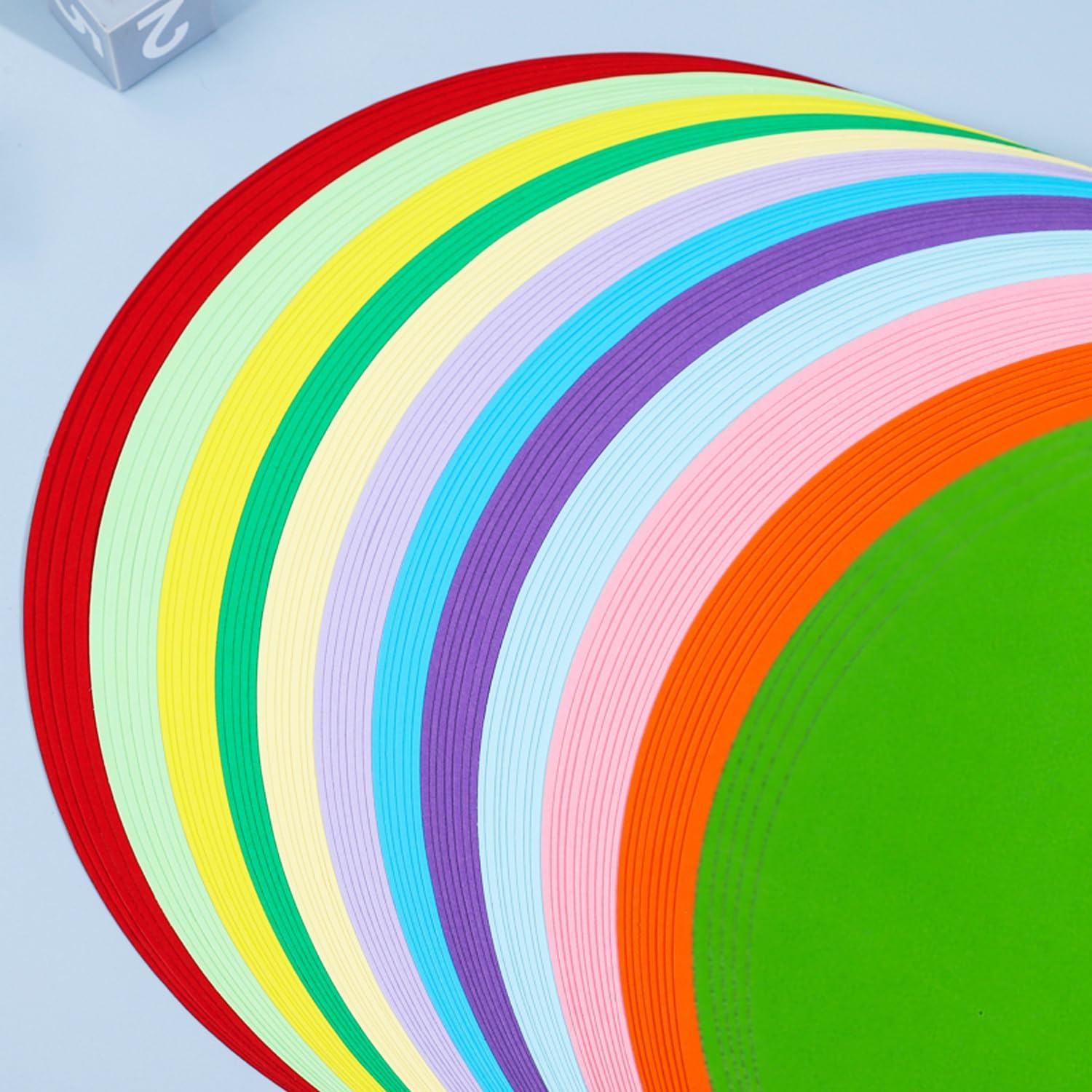 KYMY 60 piezas de papel de cartulina redondo de color, 10 colores surtidos de 7.05 ozm grueso de color pastel, papel de construcción impreso de