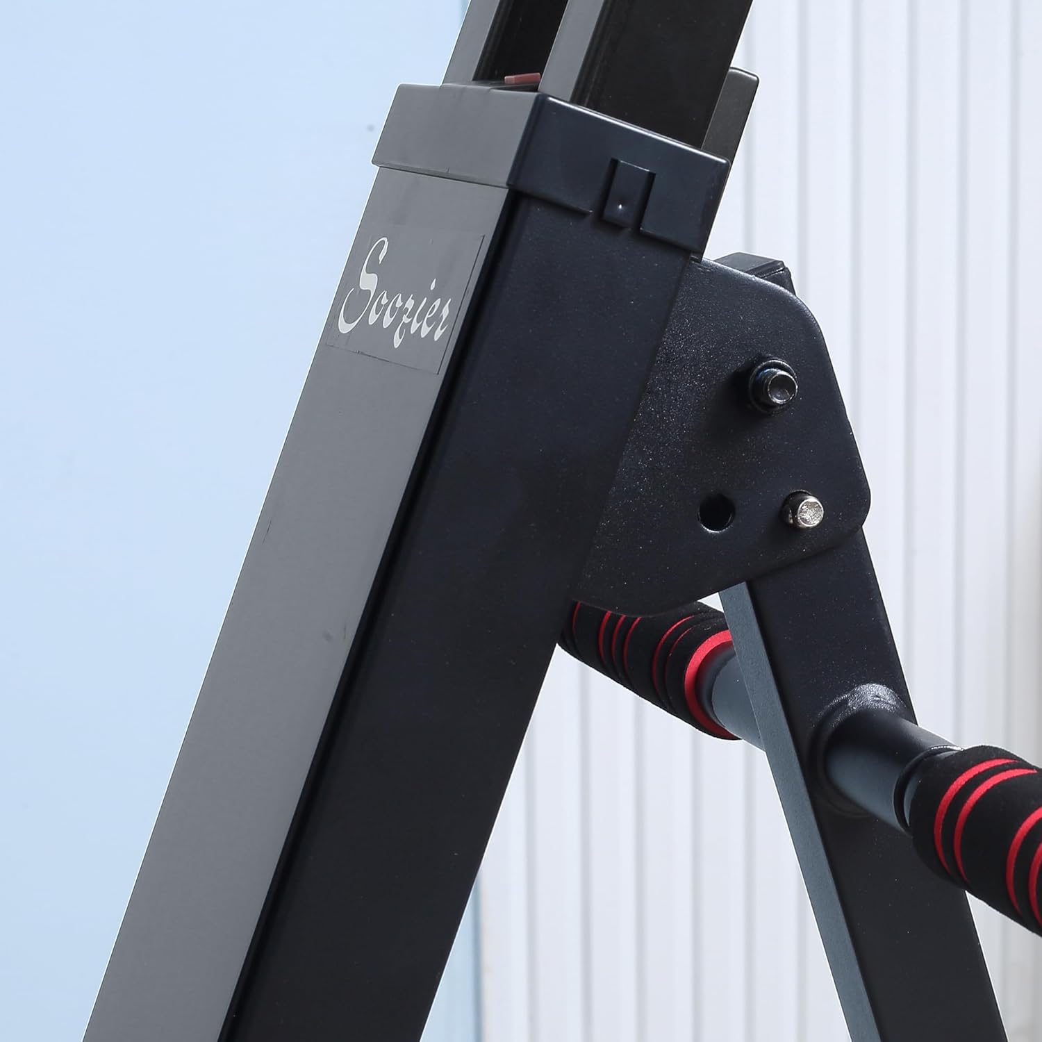 Soozier Máquina de ejercicios de escalada vertical plegable, máquina de escalada ajustable en altura, escaladora con monitor LCD y ruedas de