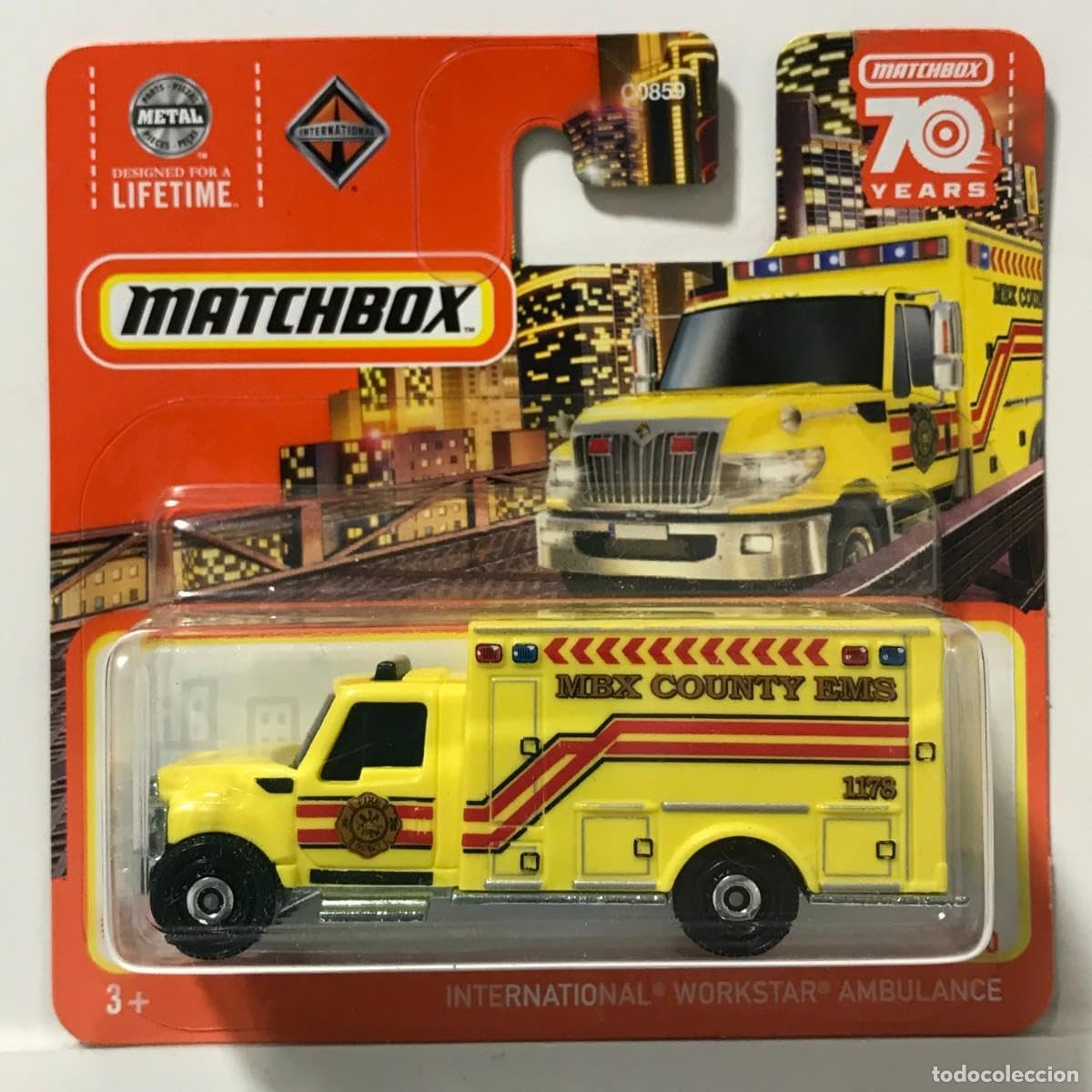 Matchbox 2023 – Ambulancia internacional Workstar 38100