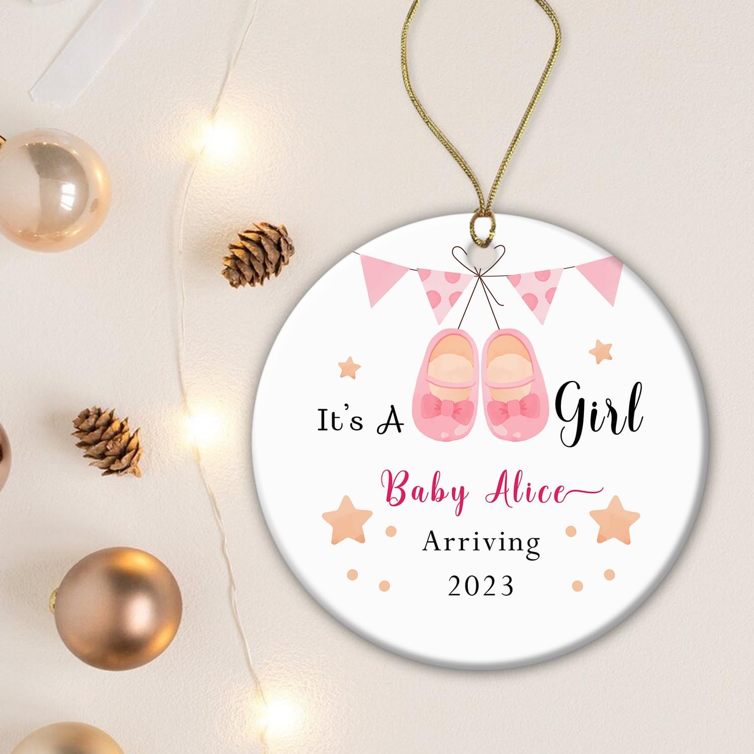 Adorno personalizado con nombre de niña, adornos de Navidad personalizados para revelación de género, adorno de Navidad para bebé, adorno de