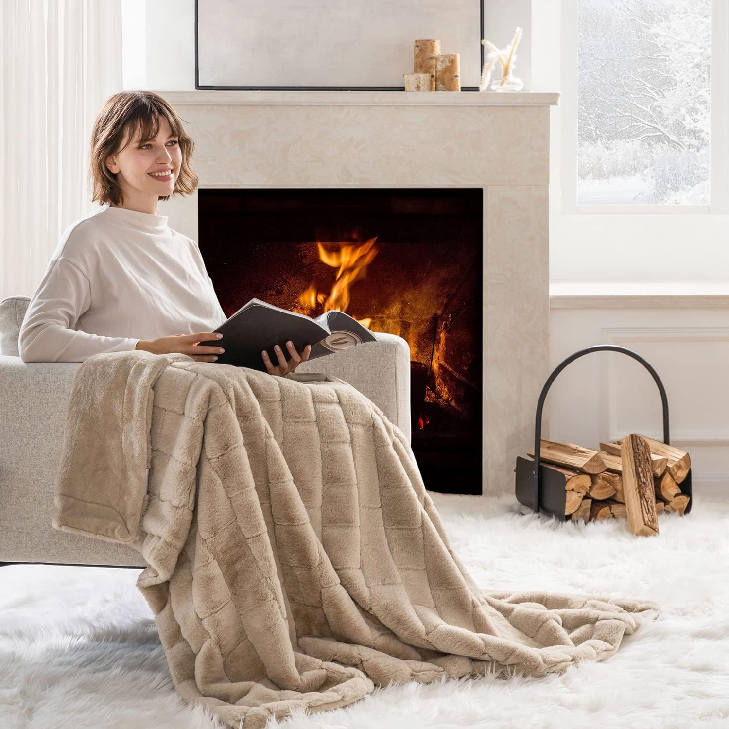 Kingole Manta de lujo de piel sintética de conejo, acogedor sofá cama súper suave y cálida microfibra de felpa 350GSM, 50 x 60 pulgadas, beige