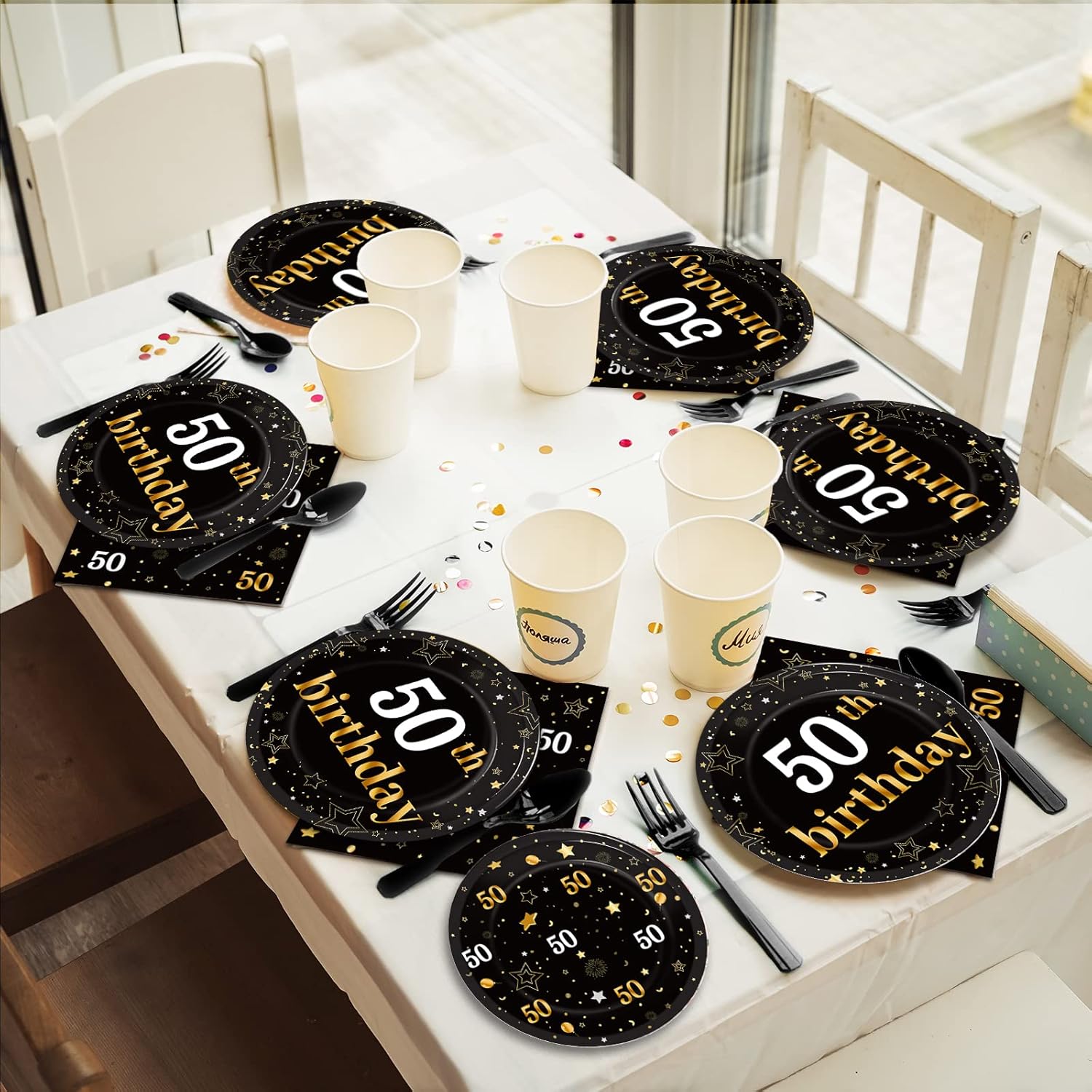 gisgfim 96 piezas de suministros para fiesta de cumpleaños número 50, platos de papel, servilletas doradas, tema de feliz cincuenta, decoraciones de