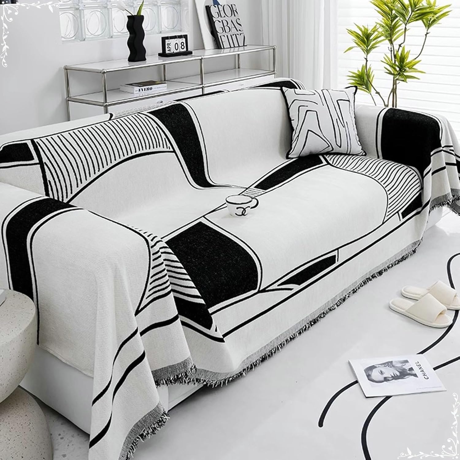 Mesnt Fundas de sofá individuales para silla, diseño geométrico minimalista blanco y negro para mascotas, chenilla, 71 pulgadas de ancho x 51