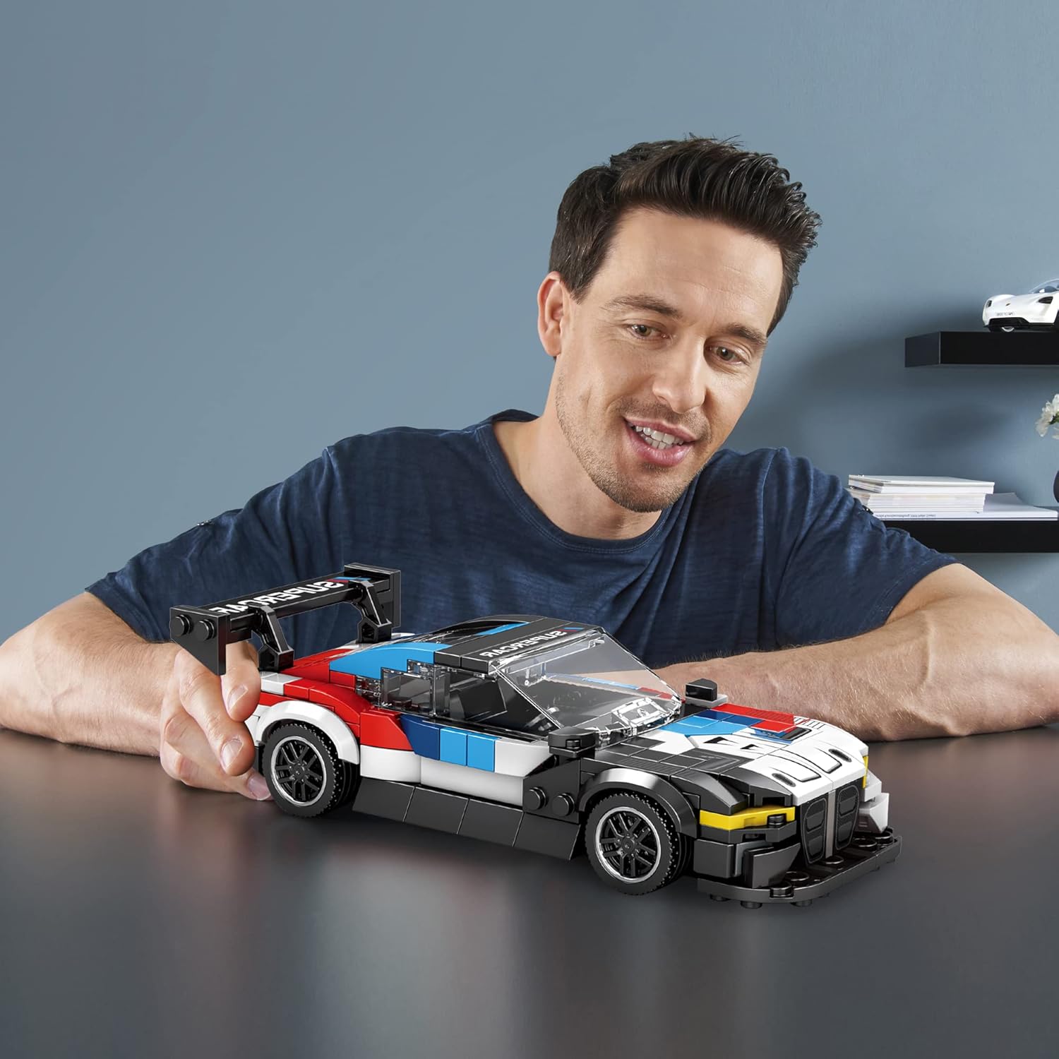ZYLEGEN Juguetes de autos de carreras M4 GT3, kit de construcción de modelos de hiperauto, modelo de exhibición de vehículos de carreras