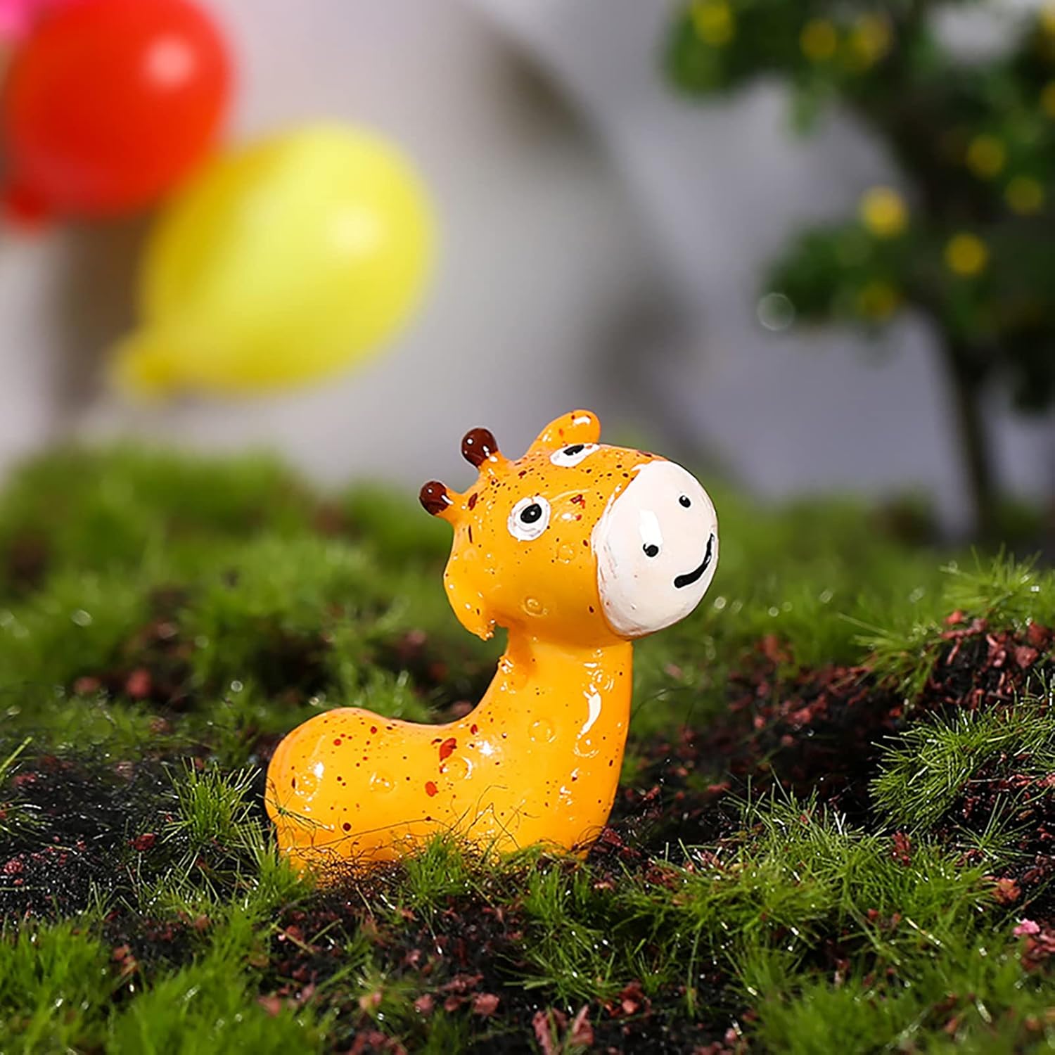 Estatua en miniatura multiusos ligera simulada ciervo vaca animal jardín escultura para patio ciervo