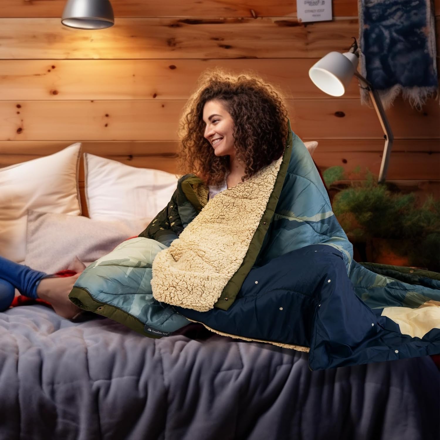 Kawagebo – Manta de forro polar Sherpa para acampar al aire libre con bolsa impermeable plegable, manta de campamento suave y cálida 3 en 1, manta