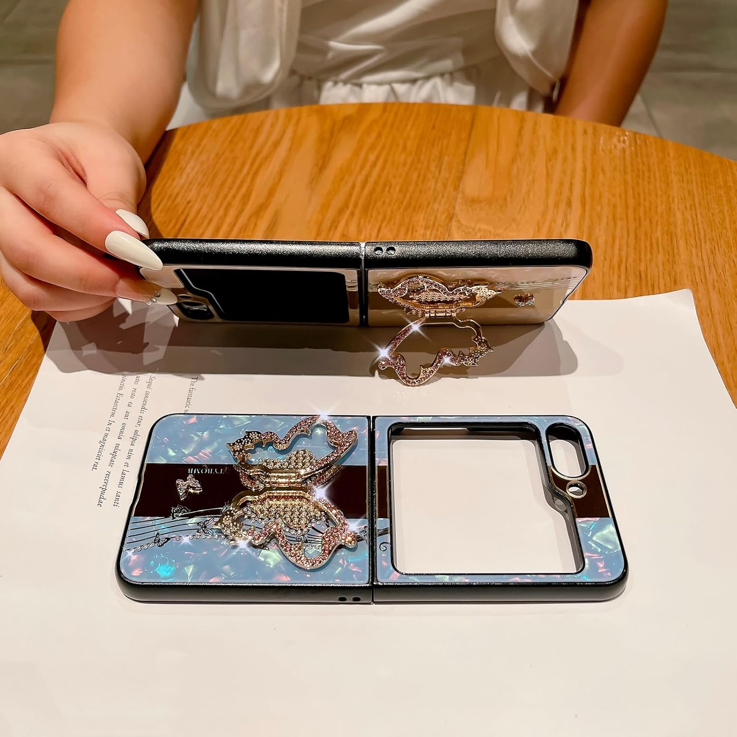 Omio – Funda diseñada para Samsung Galaxy Z Flip 5 con soporte, bonito diseño de mariposa 3D con purpurina brillante, diseño de mariposa 3D, TPU
