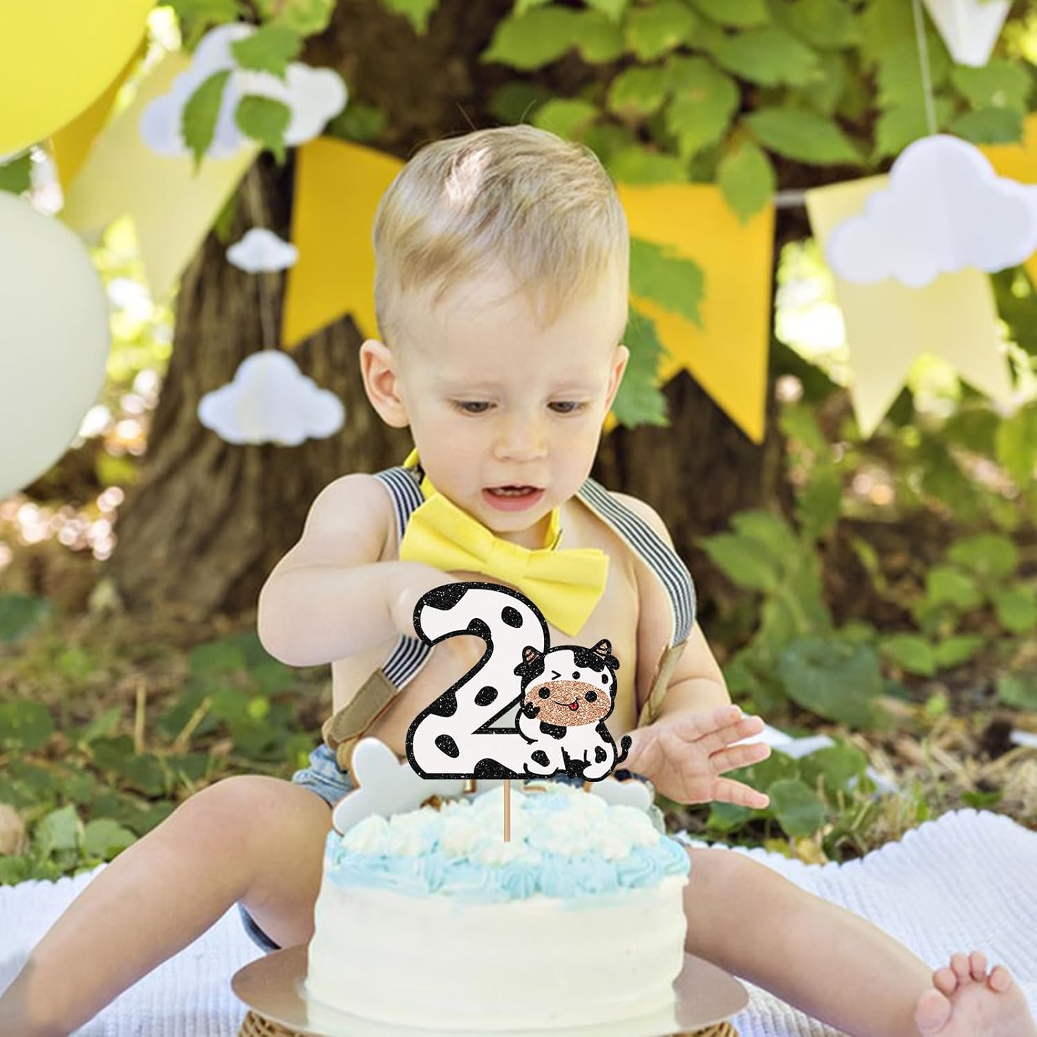 Decoración para pastel de 2 cumpleaños de vaca con purpurina blanca, decoración de pastel de vaca sagrada con texto en inglés “I’m Two” para niños y