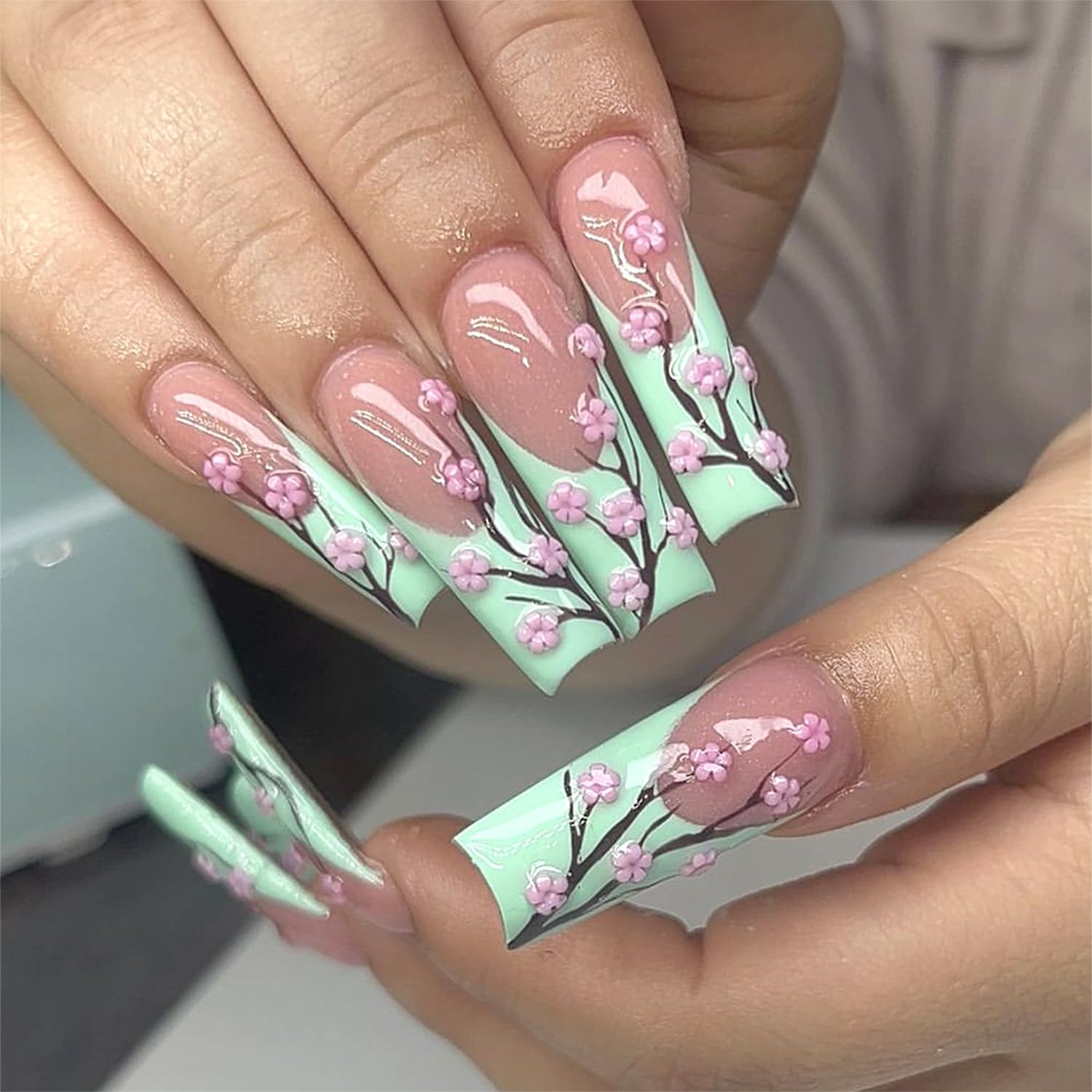 Uñas postizas a presión con punta francesa verde, uñas extralargas de bailarina, ataúd de bailarina, uñas postizas con flores rosas 3D, uñas