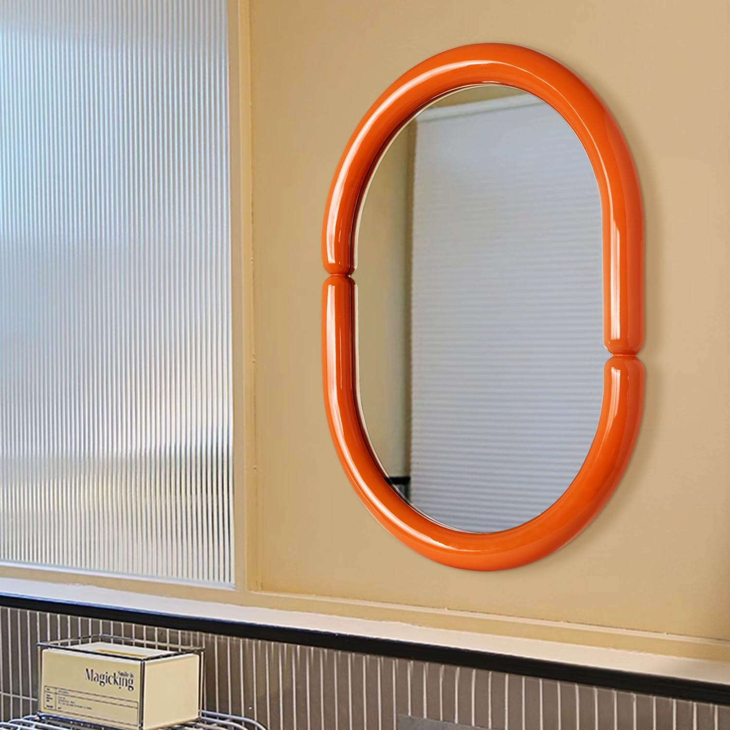 H-A Espejo de pared para colgar en la pared con forma de bagel contemporáneo, moderno y futurista, con color caramelo (32 x 23 pulgadas, naranja)