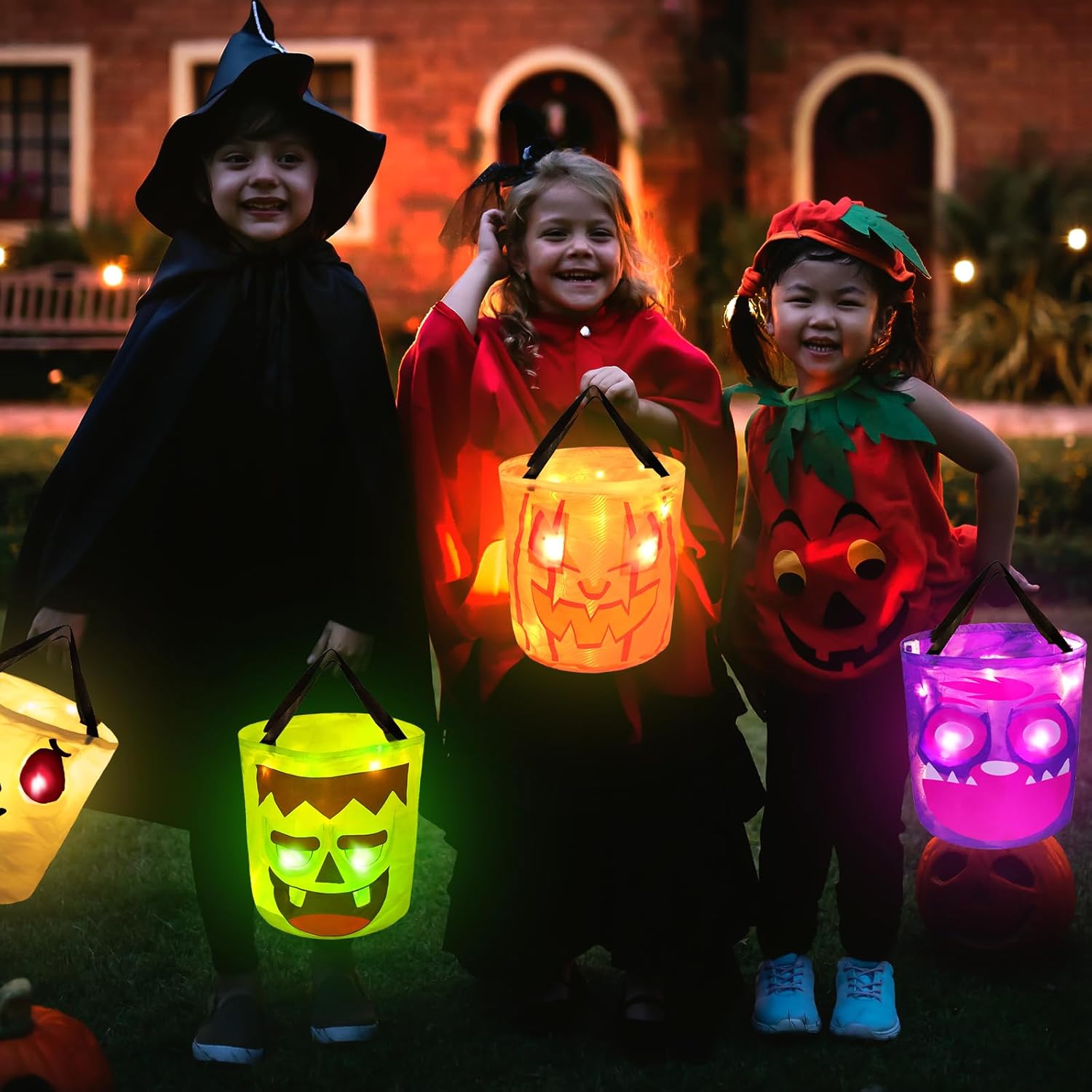 Cubos de Halloween Bolsas de truco o trato, 4 bolsas de dulces de Halloween, cubos de calabaza con luz LED, bolsas de golosinas para niños,
