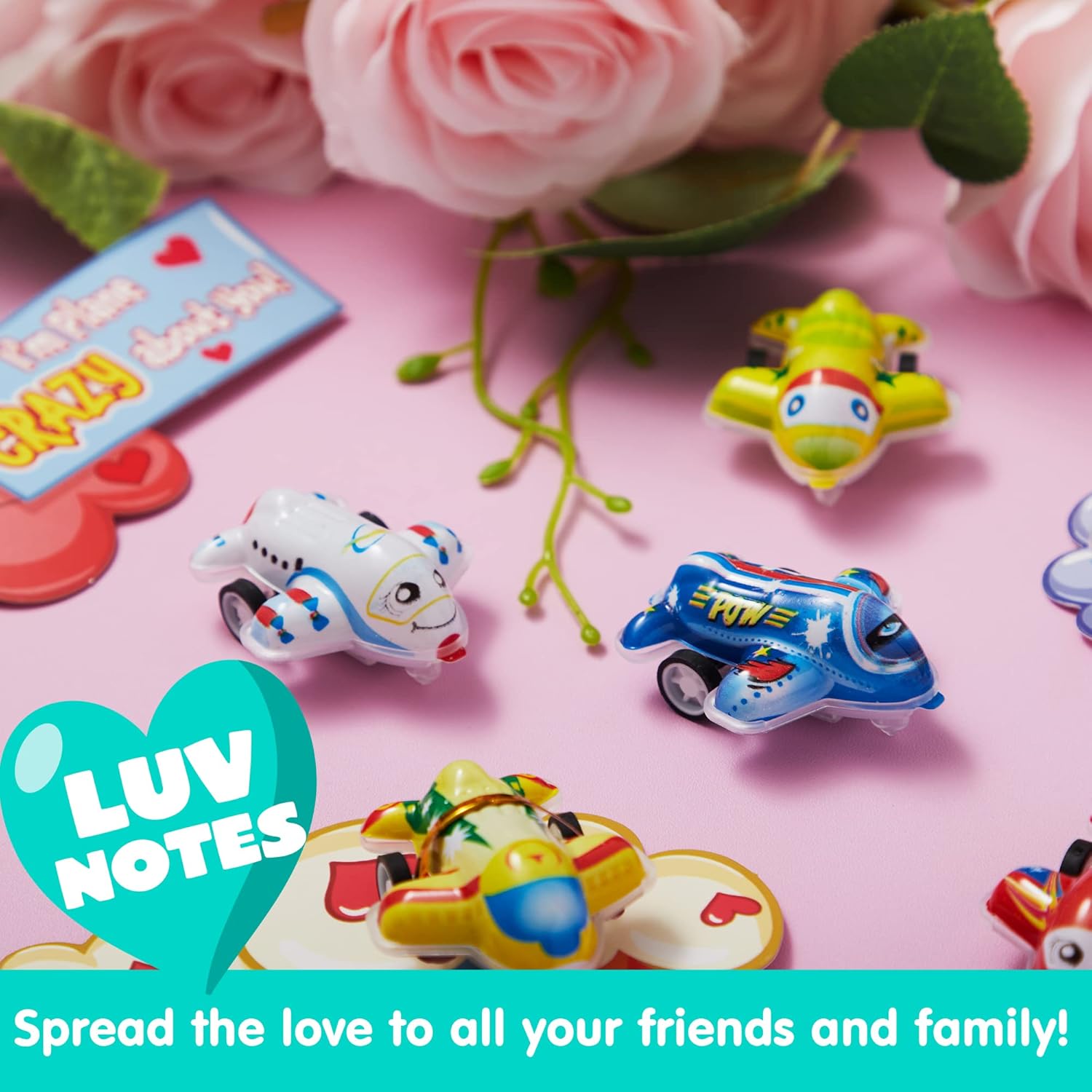 JOYIN Paquete de 28 tarjetas de regalo para el día de San Valentín con aviones de tracción trasera, kits de juguetes de mini avión con tarjetas de