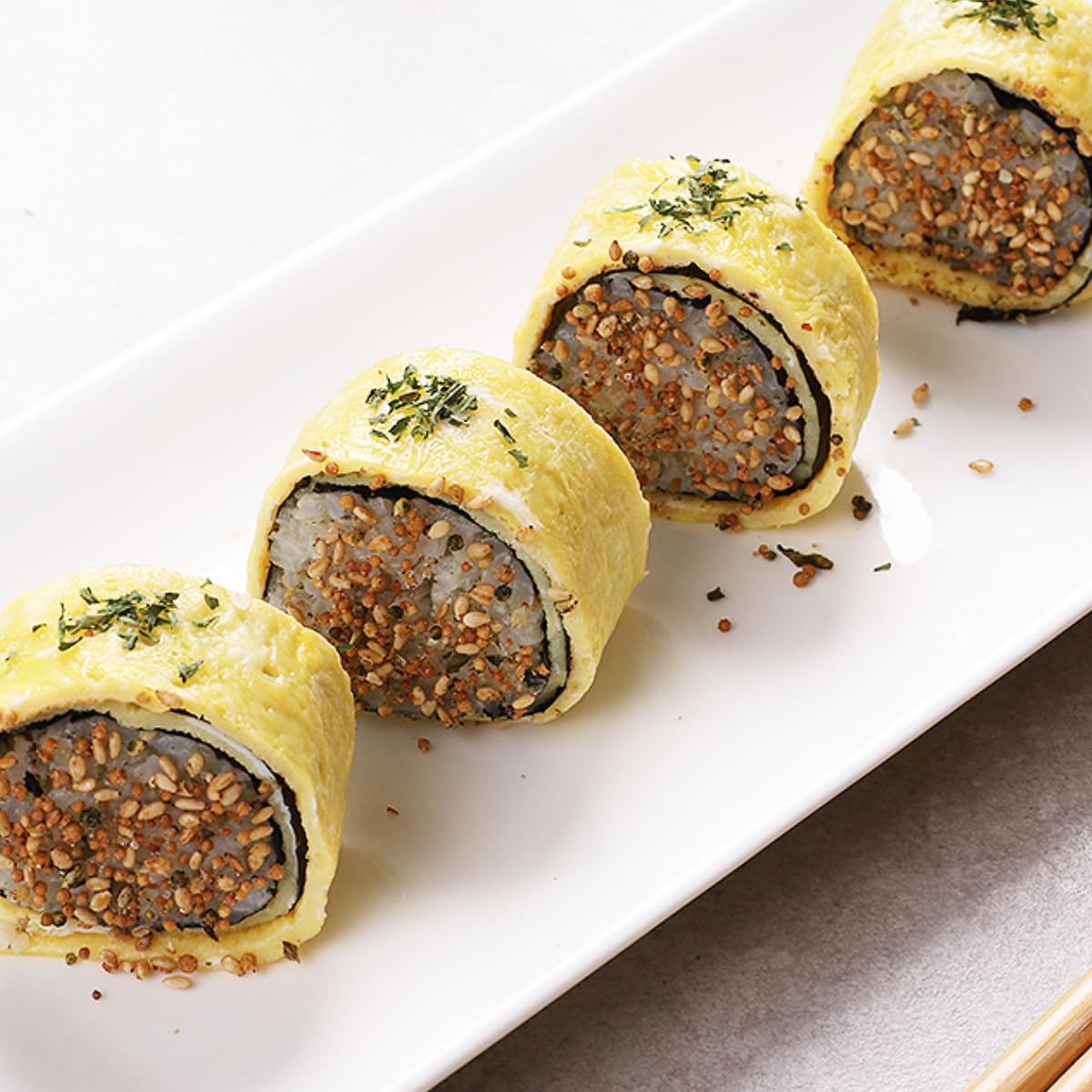 Furikake estilo japonés, Bonito picante de 1.76 onzas (paquete de 3)  Condimento de arroz sabor Umami con copos de algas marinas, semillas de