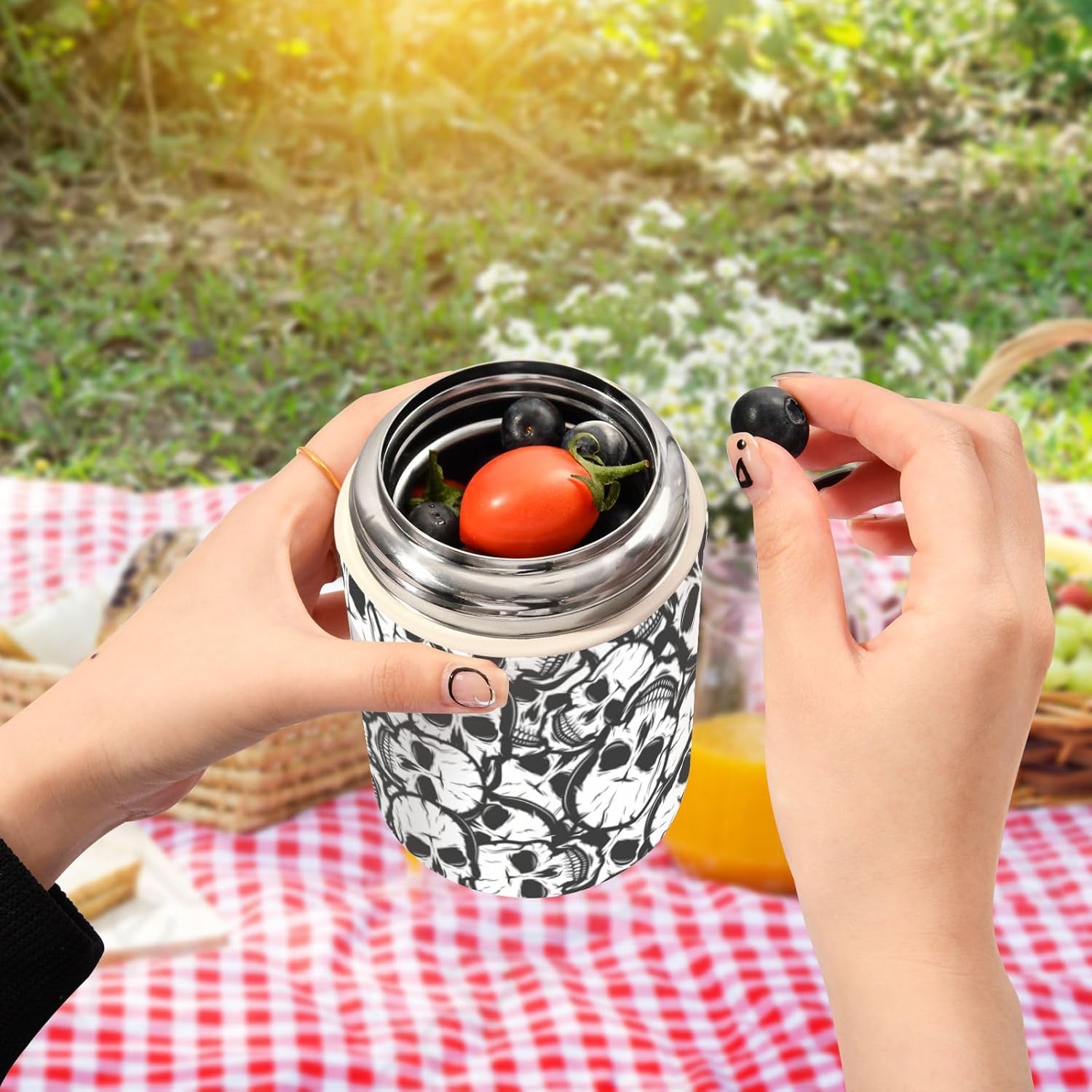 Skulls Black White Kids Womens Food Insulated Jar with Spoon 17oz500ml Food Storage Containers Stainless Steel Vacuum Keep Warm Lunch Container for