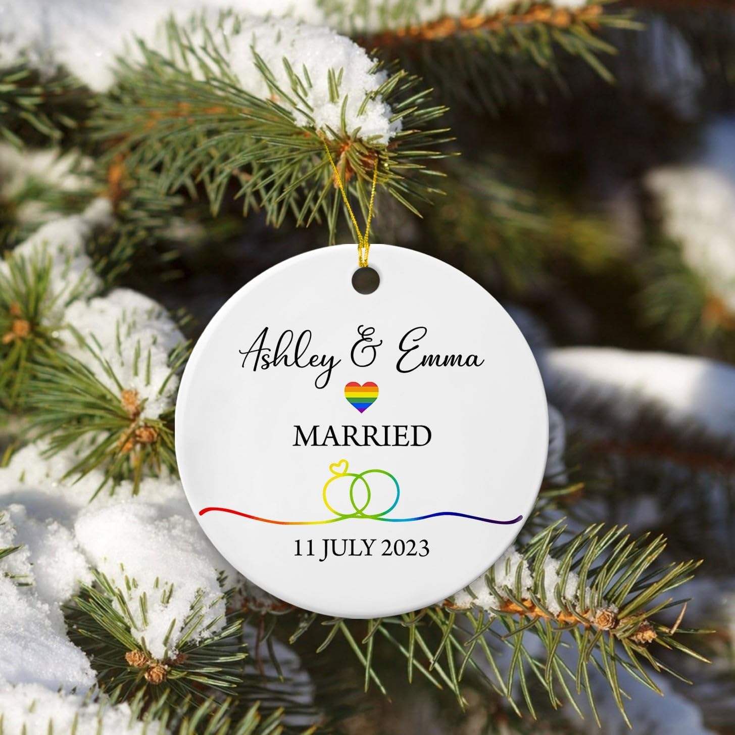 Adorno personalizado de cerámica de Navidad para boda casada, regalo para pareja LGBTQ, adorno de primera Navidad para casados, elige nombres y