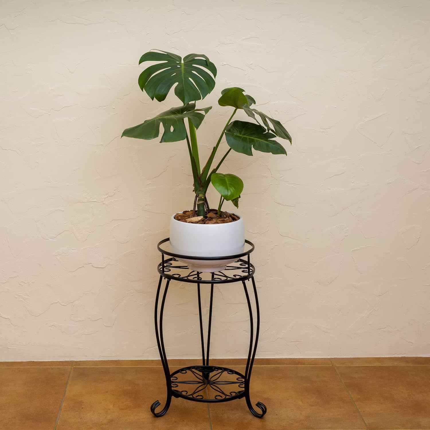 FaithLand Paquete de 2 soportes para plantas, soporte para macetas de metal resistente para interiores y exteriores, estante redondo de 2 niveles