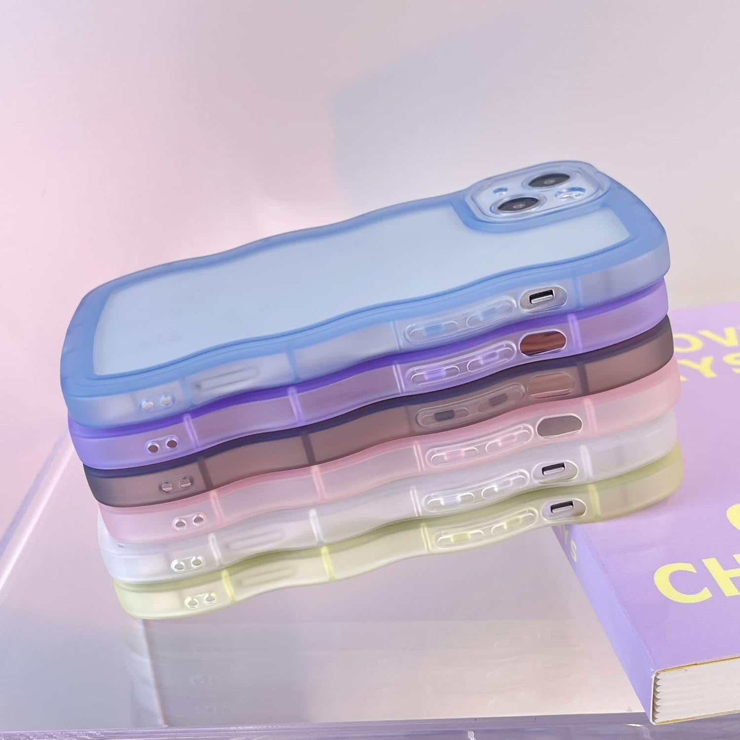 Funda transparente compatible con iPhone 13, bonita funda delgada de silicona suave, antiarañazos, a prueba de golpes, para mujeres y niñas, color