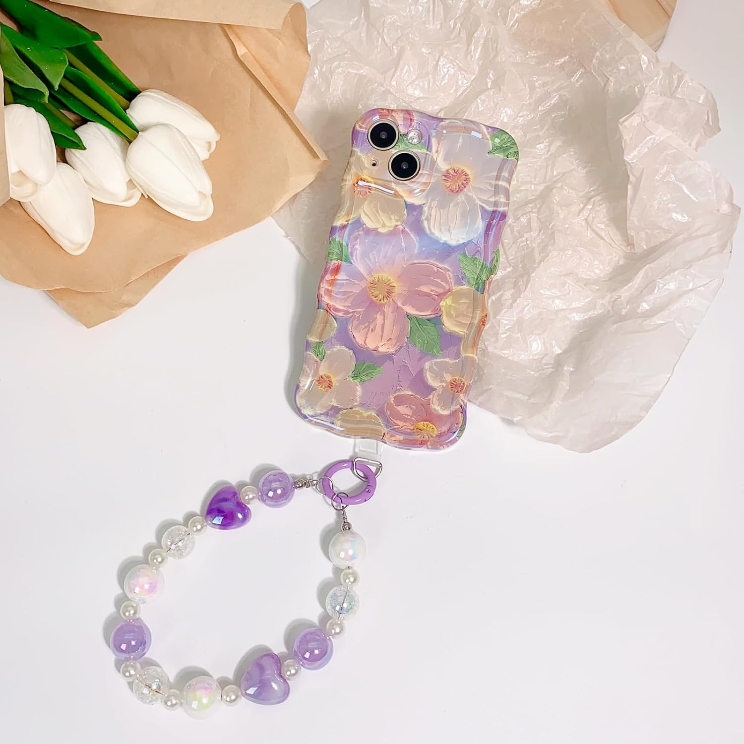 NITITOP Funda compatible con iPhone 13, bonita funda de pulsera de flores de aceite moradas con bonita correa de muñeca con cordón de flores para