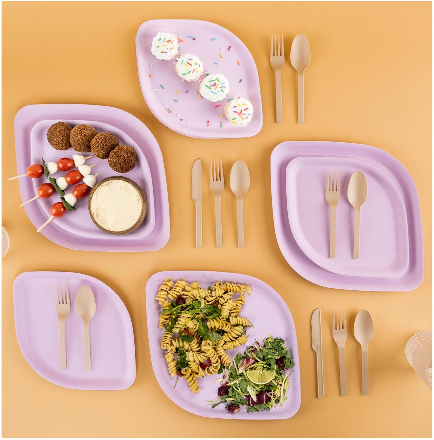 Platos desechables de color morado elegante para fiestas y eventos de boda  Juego de 50 platos y cubiertos de bambú de primera calidad (10 de cada